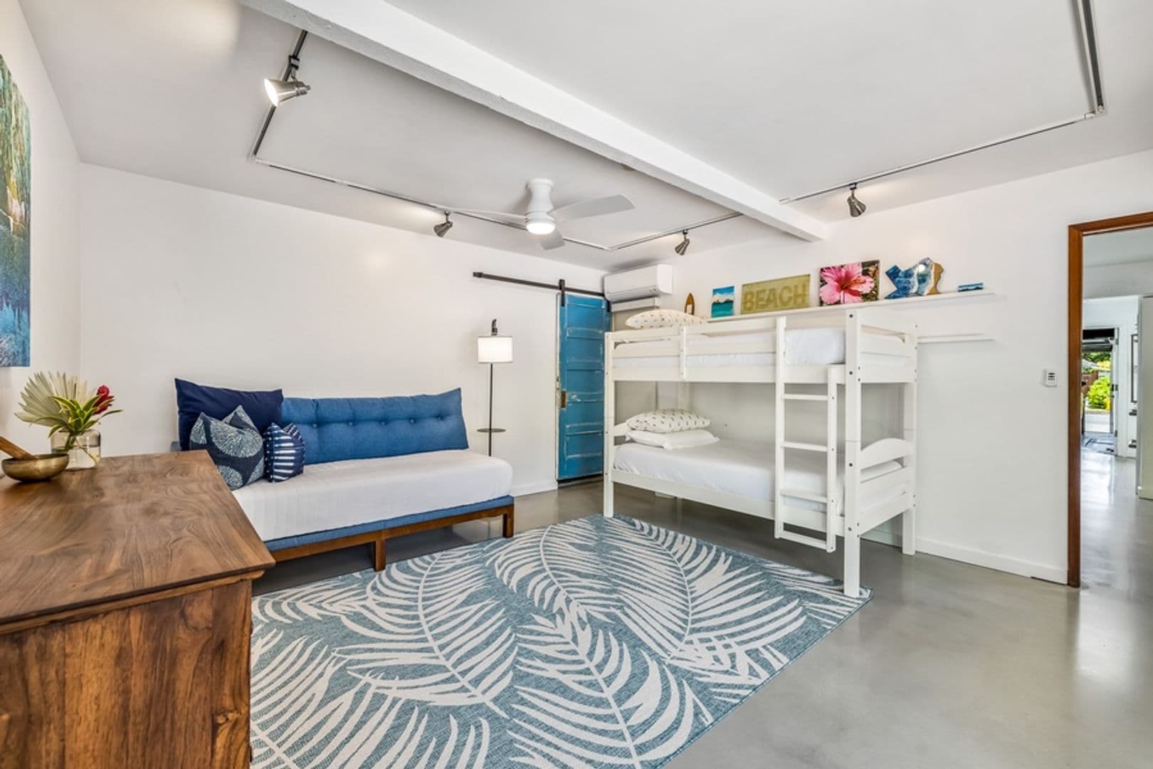 Kailua House: 165 Kailuana Loop