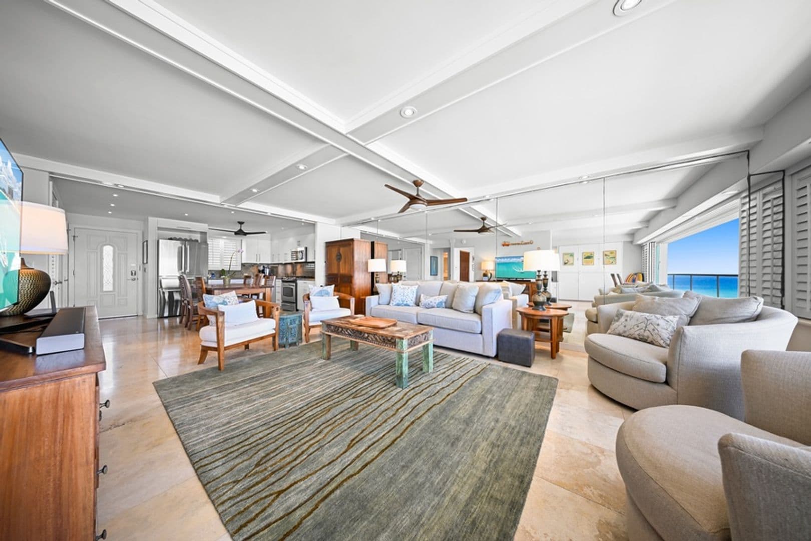 Honolulu House: 2895 Kalakaua Ave
