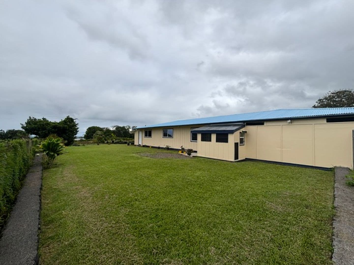Hilo House: 1413 Kilaha Street