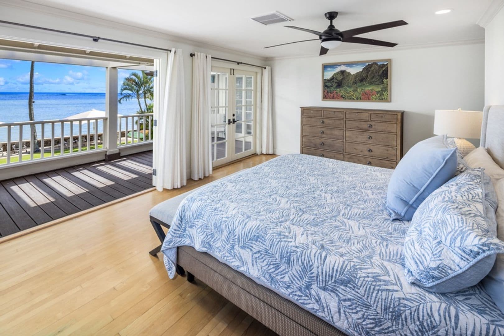 Honolulu House: 5687 Kalanianaole