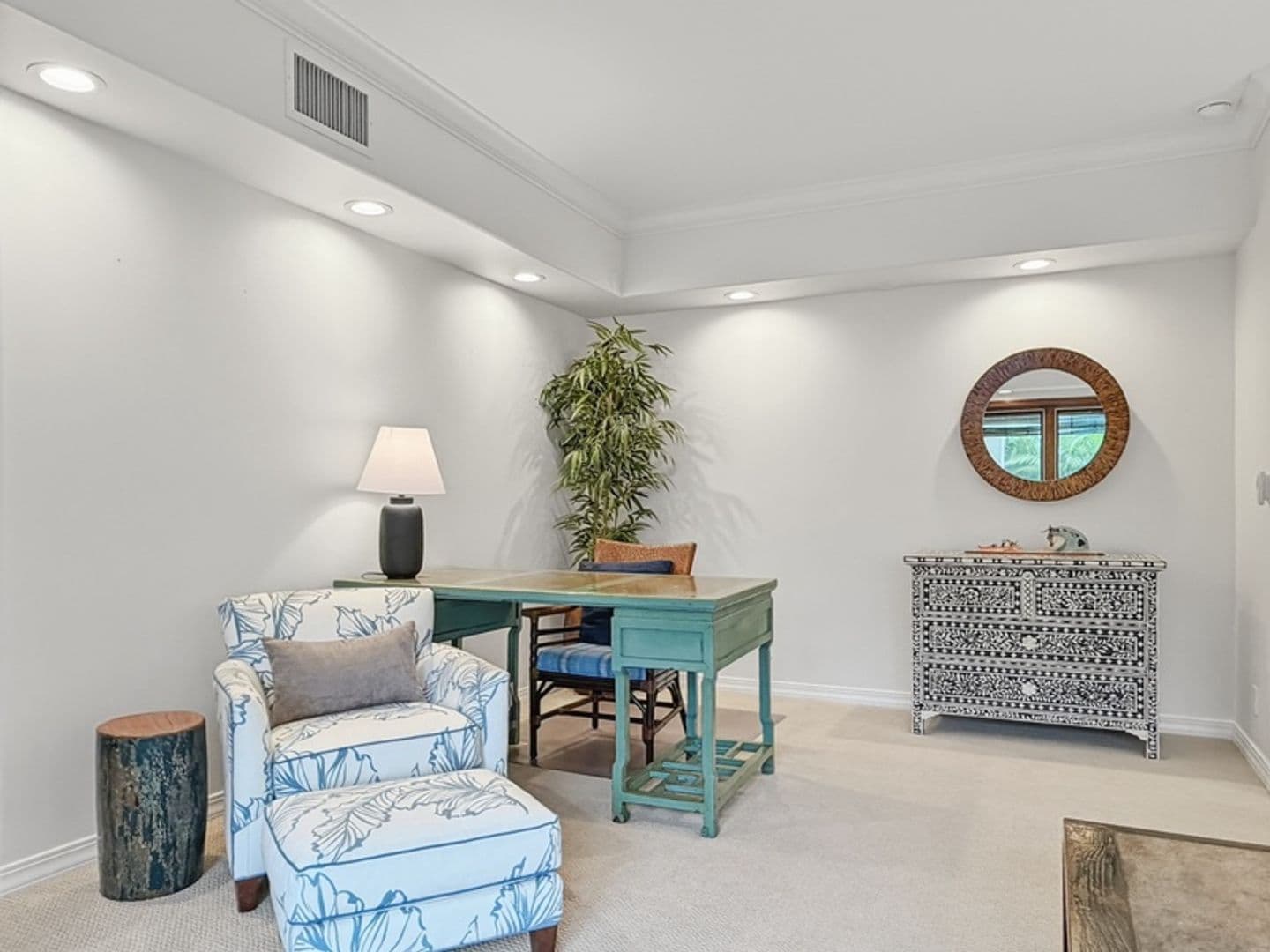 Honolulu House: 221 Portlock Road