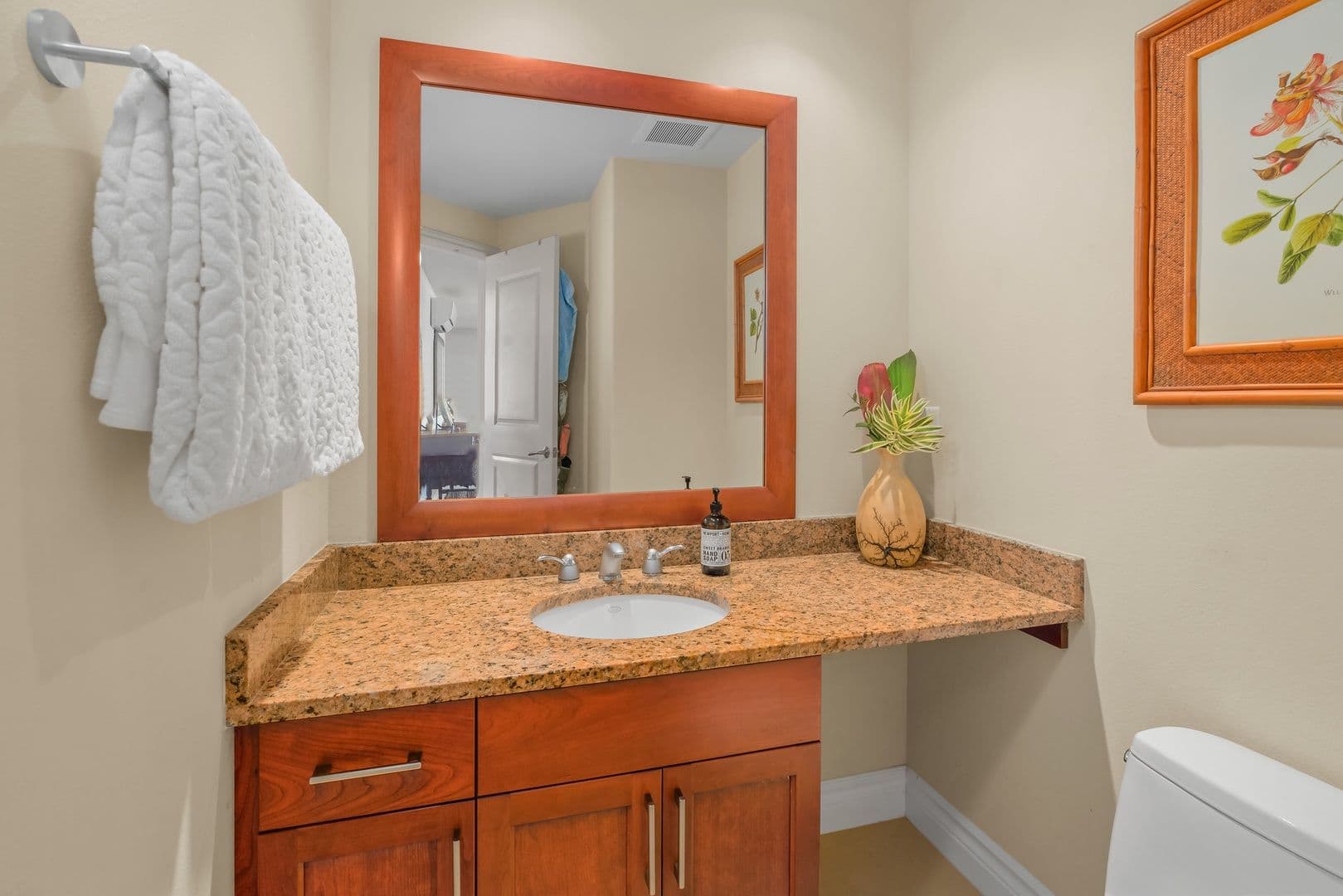 Princeville House: 4100 Queen Emma's Dr #58