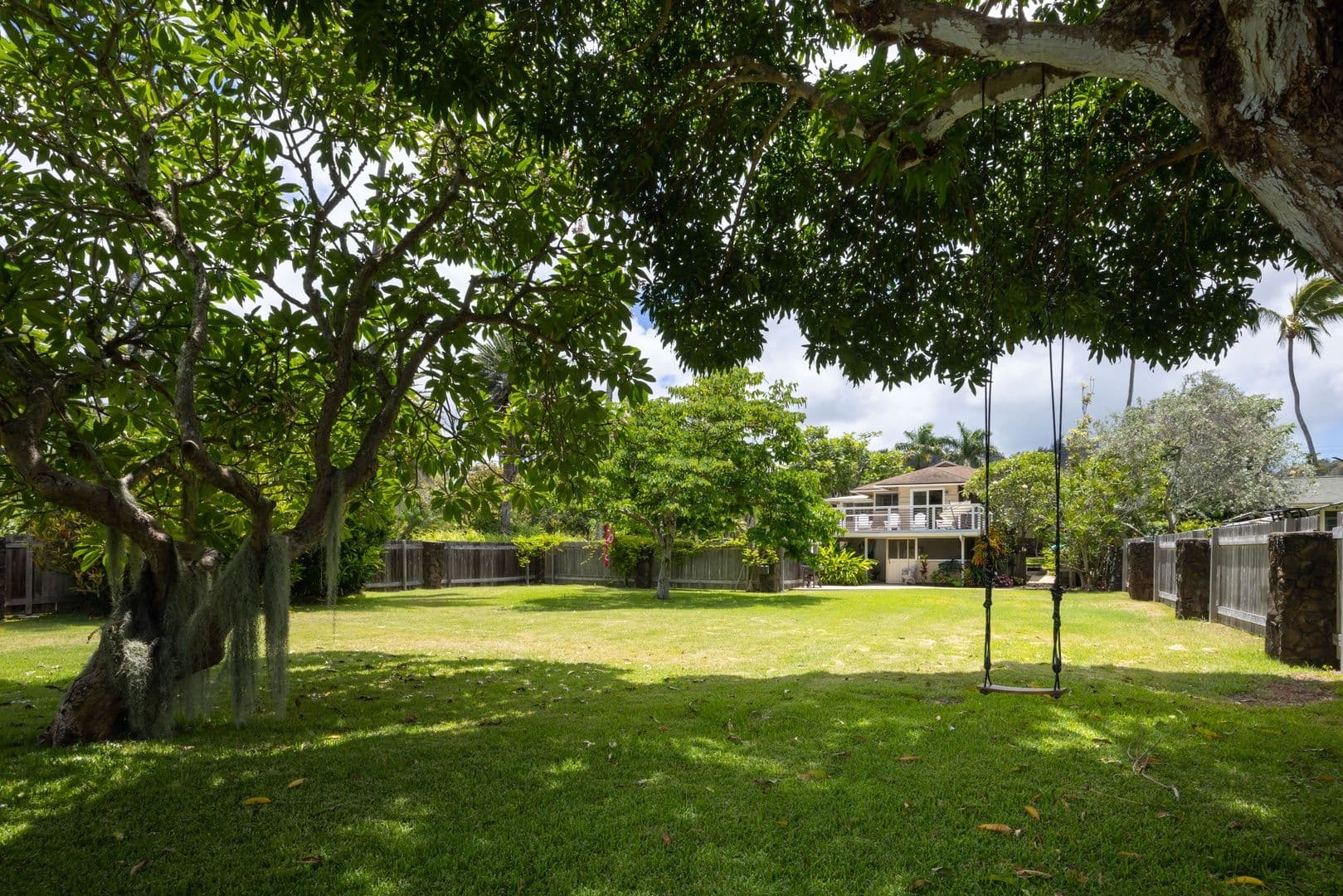 Kahuku House: 57-357 Pahipahialua Street