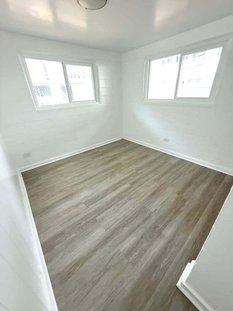 Honolulu Apartment: 2510 Date St