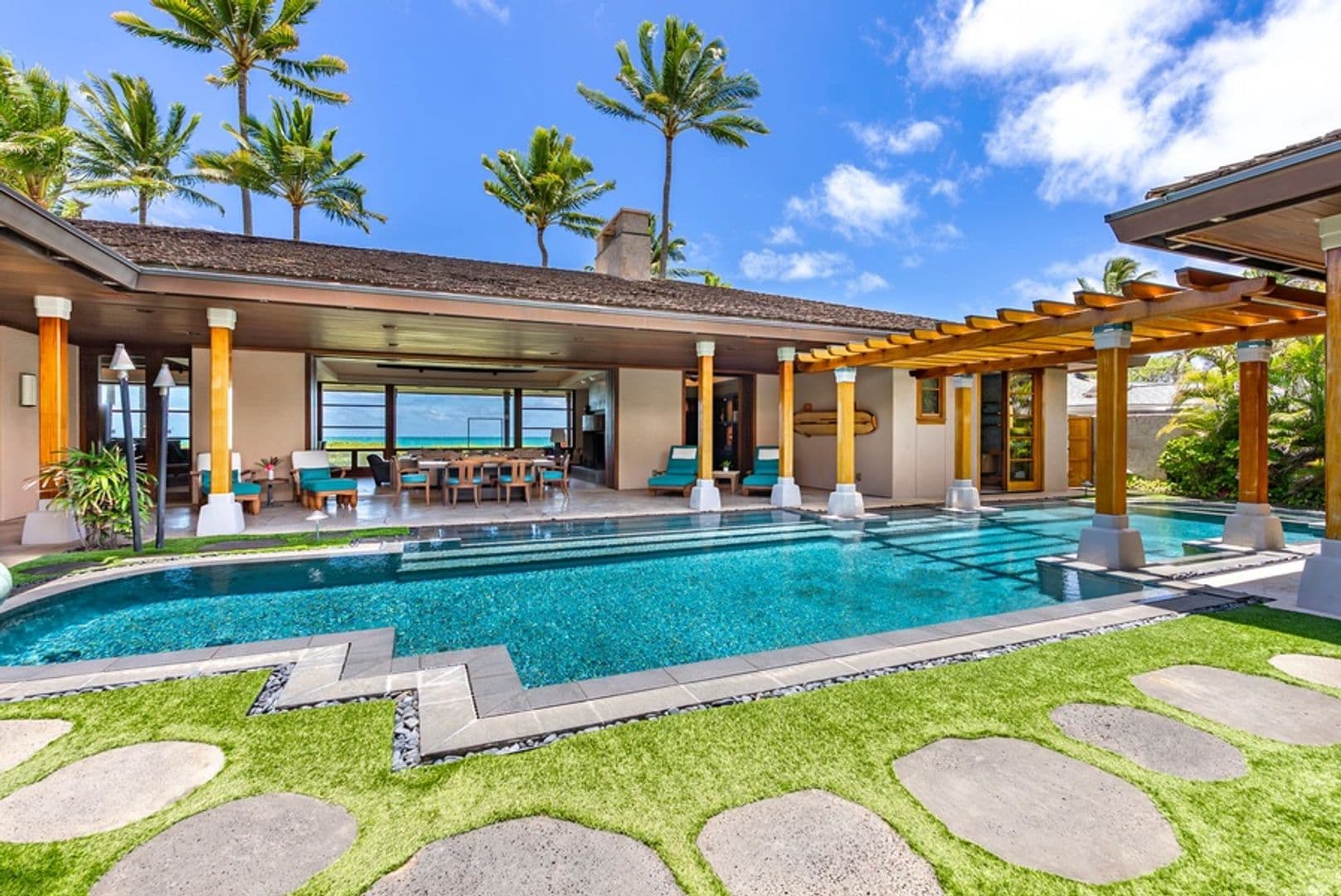 Kailua House: 396 Dune Cir