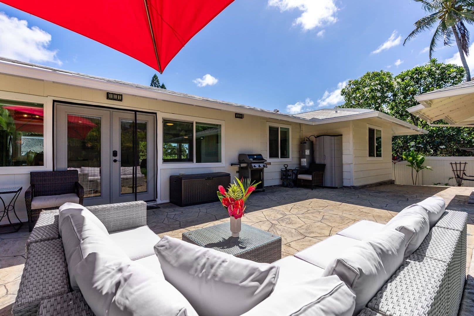 Kailua House: 1445 Mokolea Dr