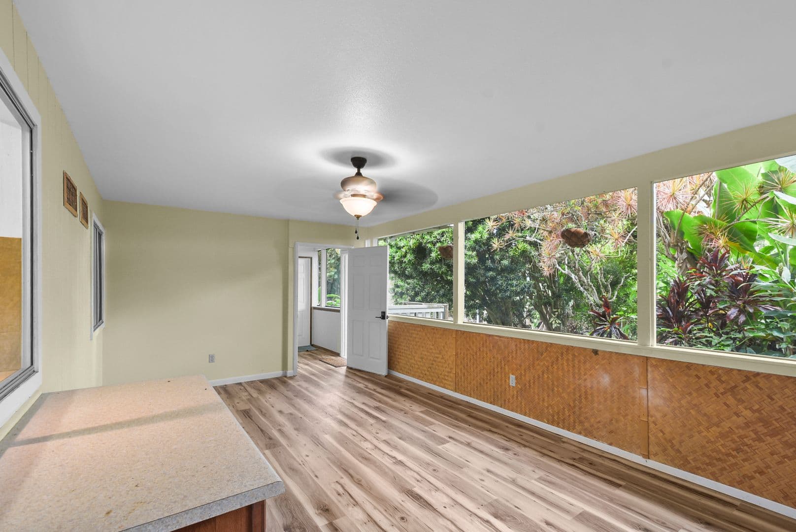 Kealakekua Apartment: 79-973 Kealaola Rd