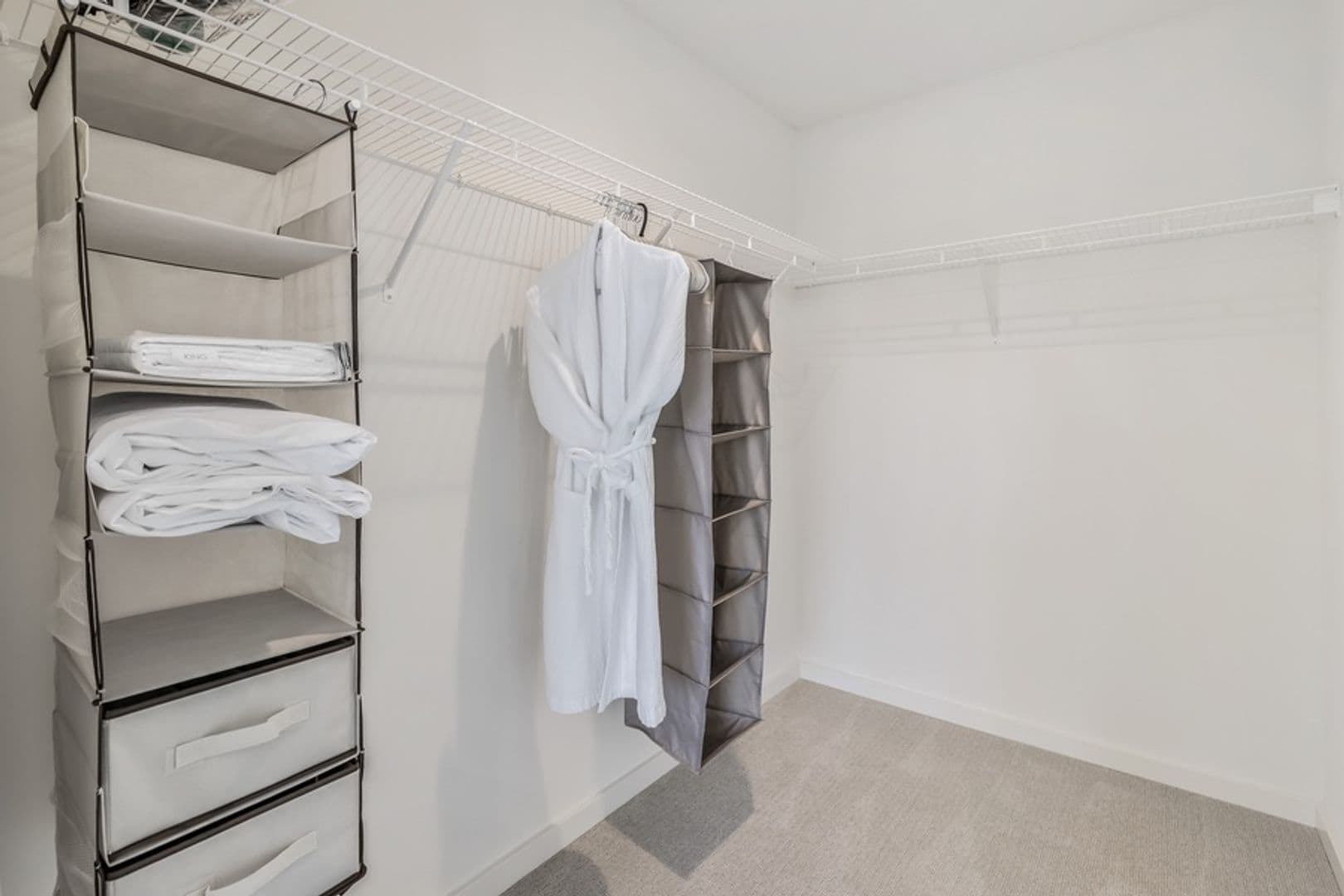 Honolulu Condo: 1388 Kapiolani Boulevard