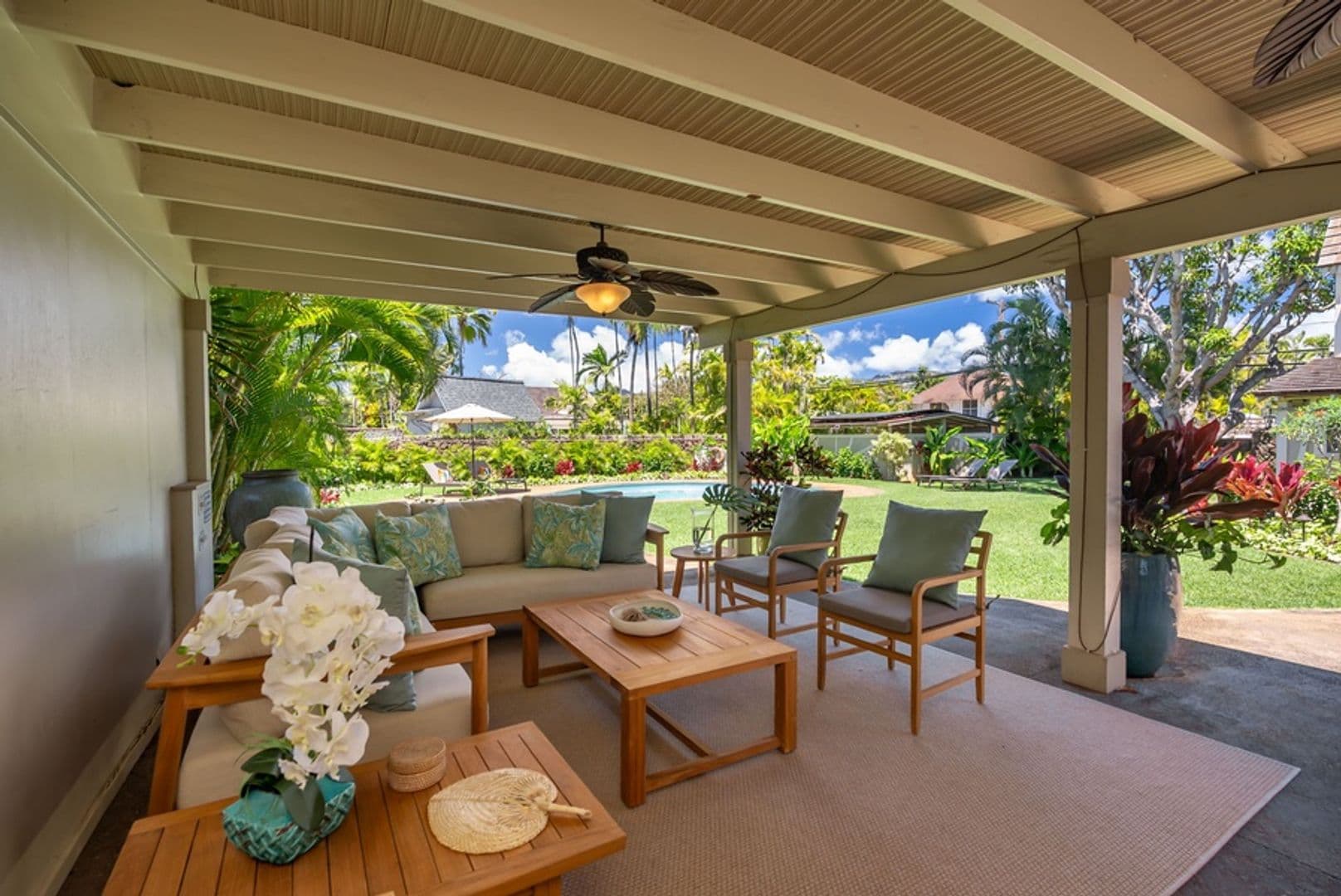 Honolulu House: 4584 Kahala Avenue