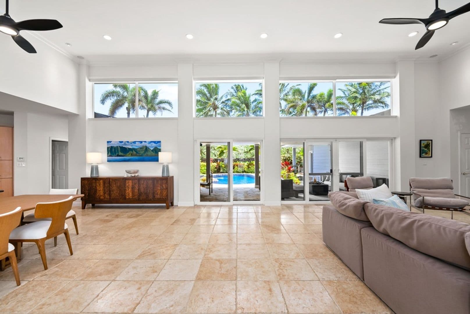 Kailua House: 145 Kaimoani Way