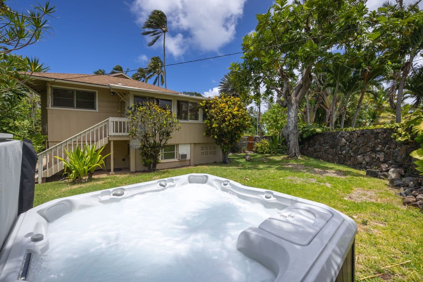 Kahuku House: 57-357 Pahipahialua Street