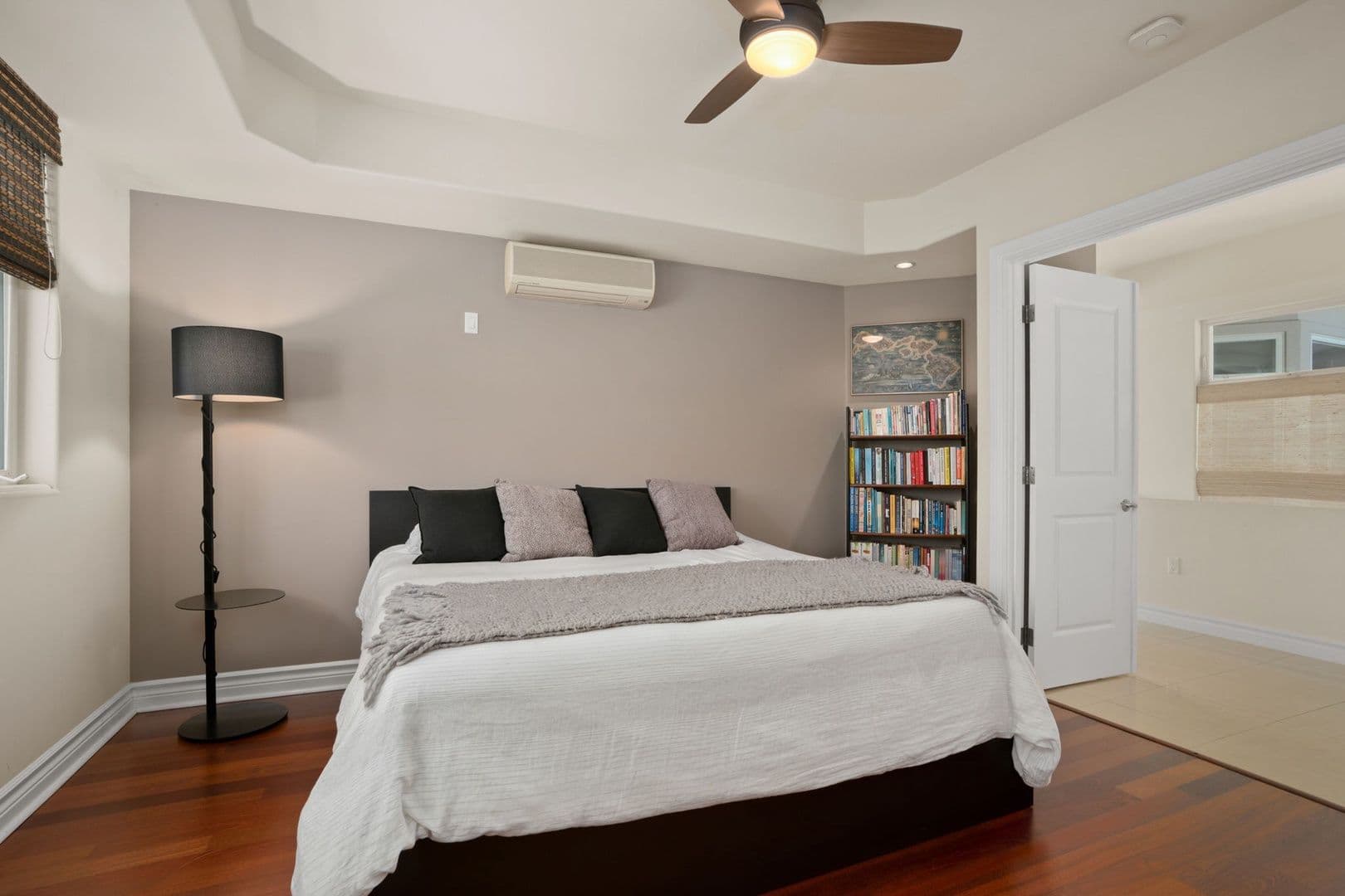 Princeville House: 4100 Queen Emma's Drive