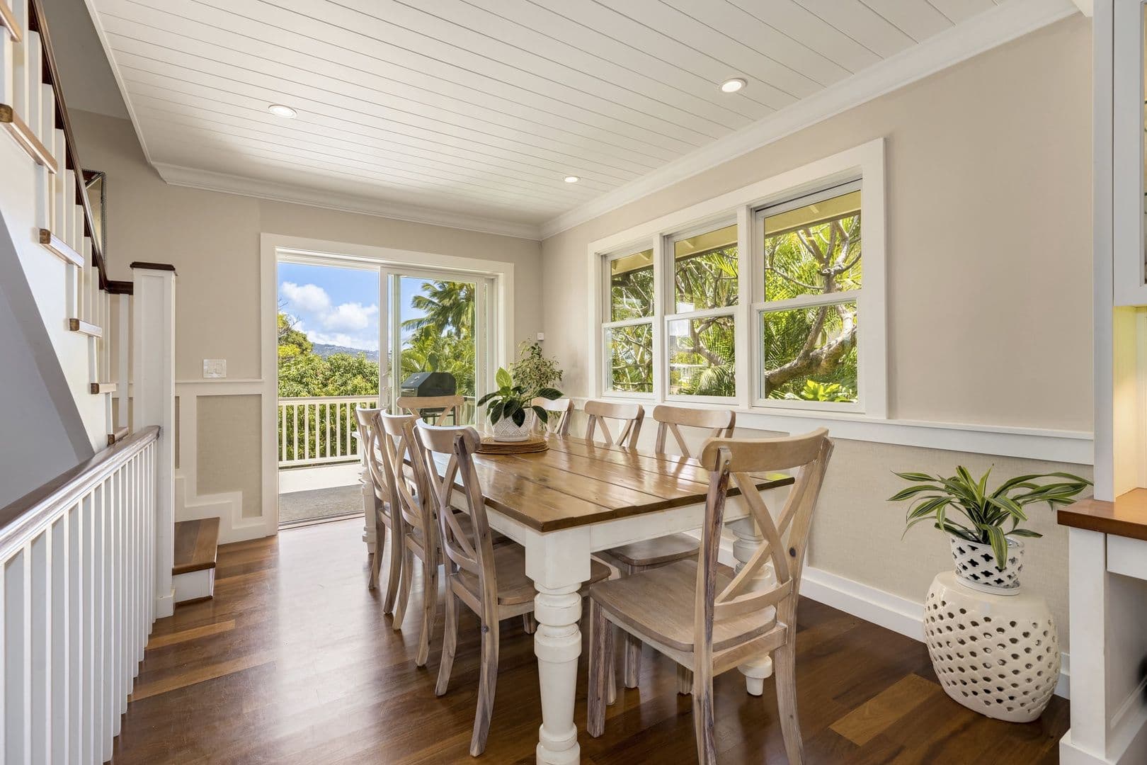 Honolulu House: 4034 Black Point Rd.