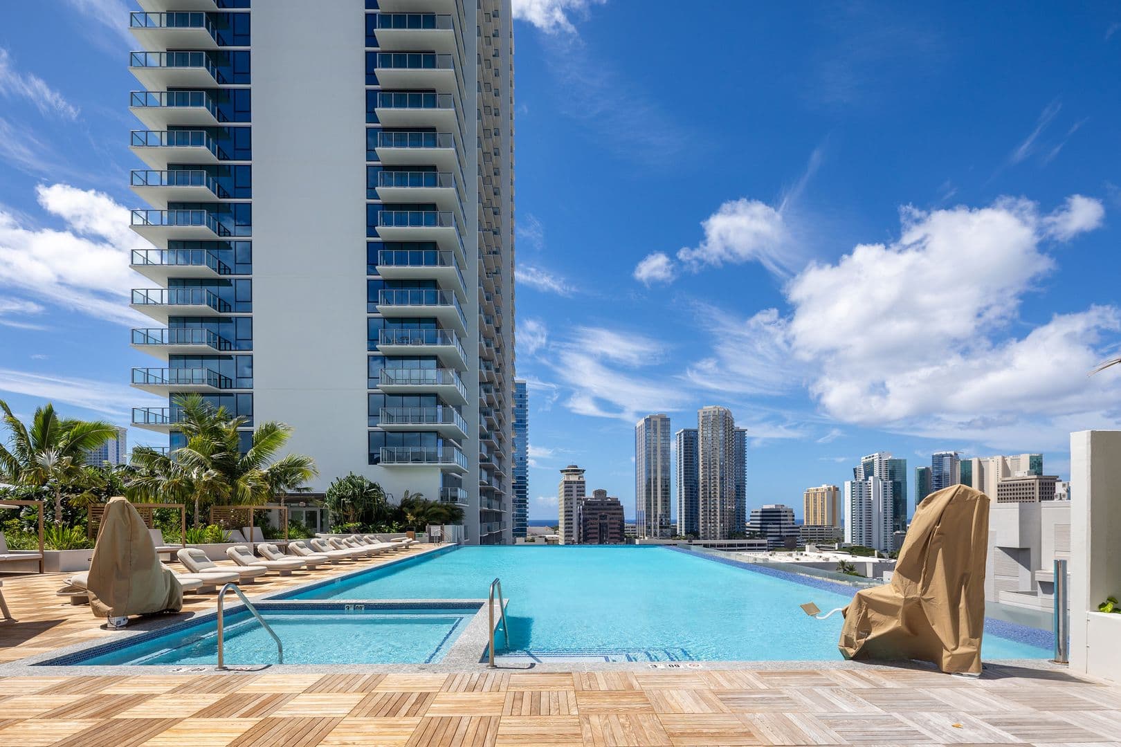 Honolulu Condo: 1500 Rycroft St #3919R