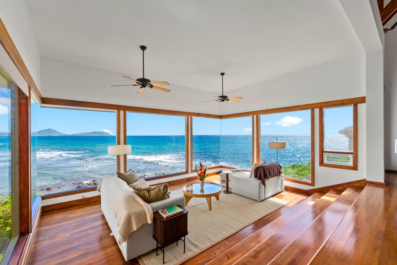 Honolulu House: 4157 Black Point Road