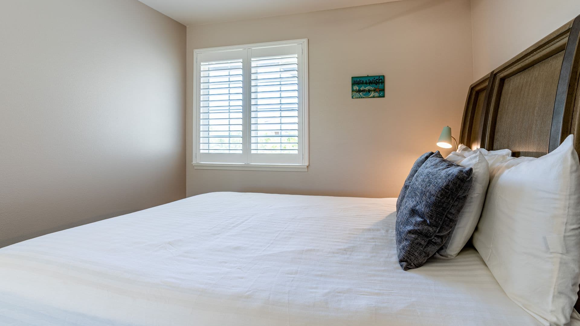 Kapolei House: 92-1508 Aliinui Drive #2