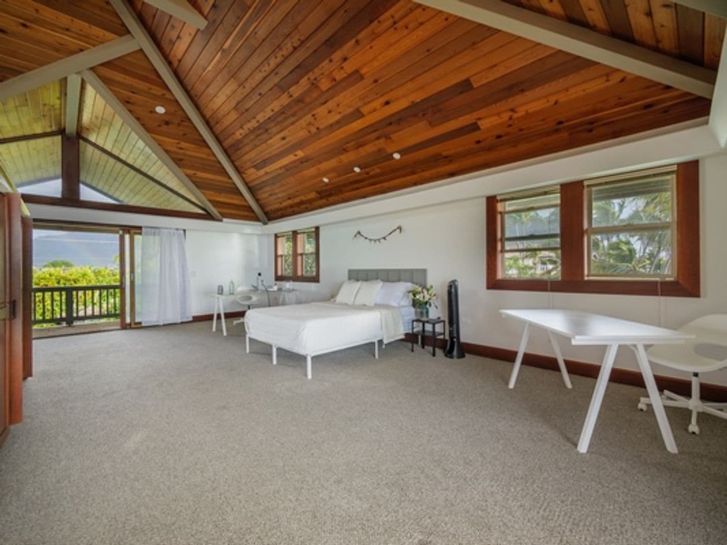 Waianae House: 87-579 Farrington Hwy