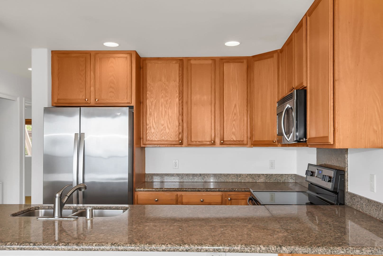 Captain Cook Apartment: 81-6229 Hind Rd