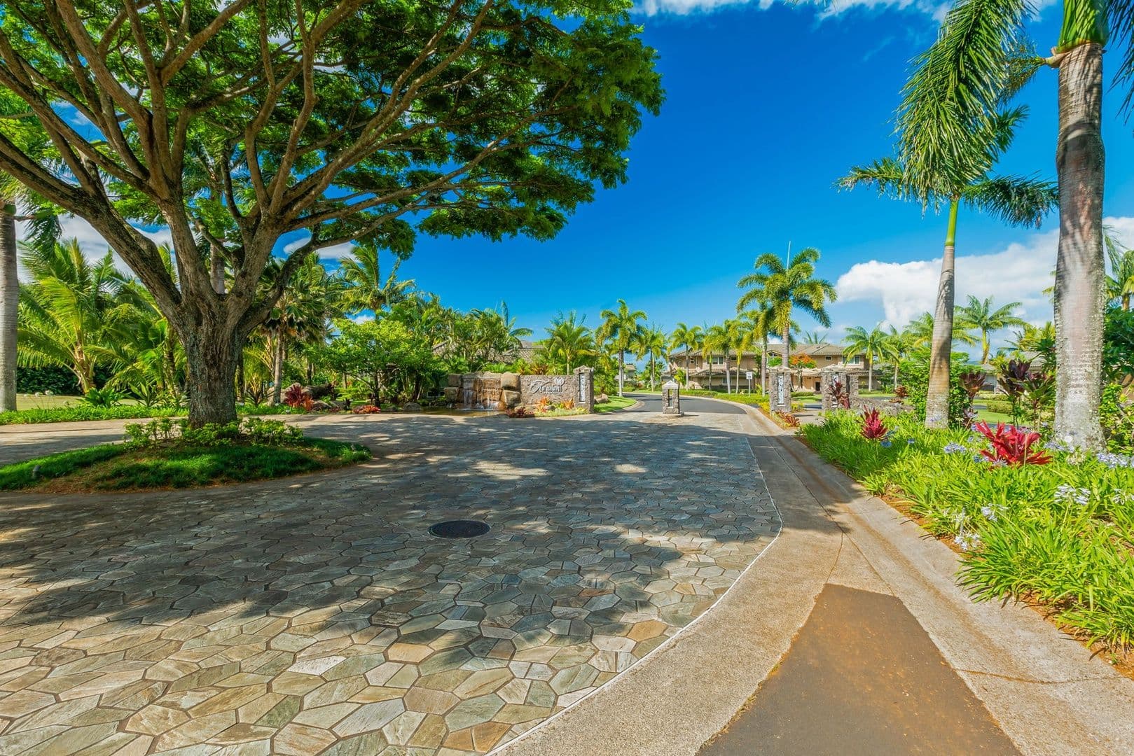 Princeville House: 4100 Queen Emma's Drive