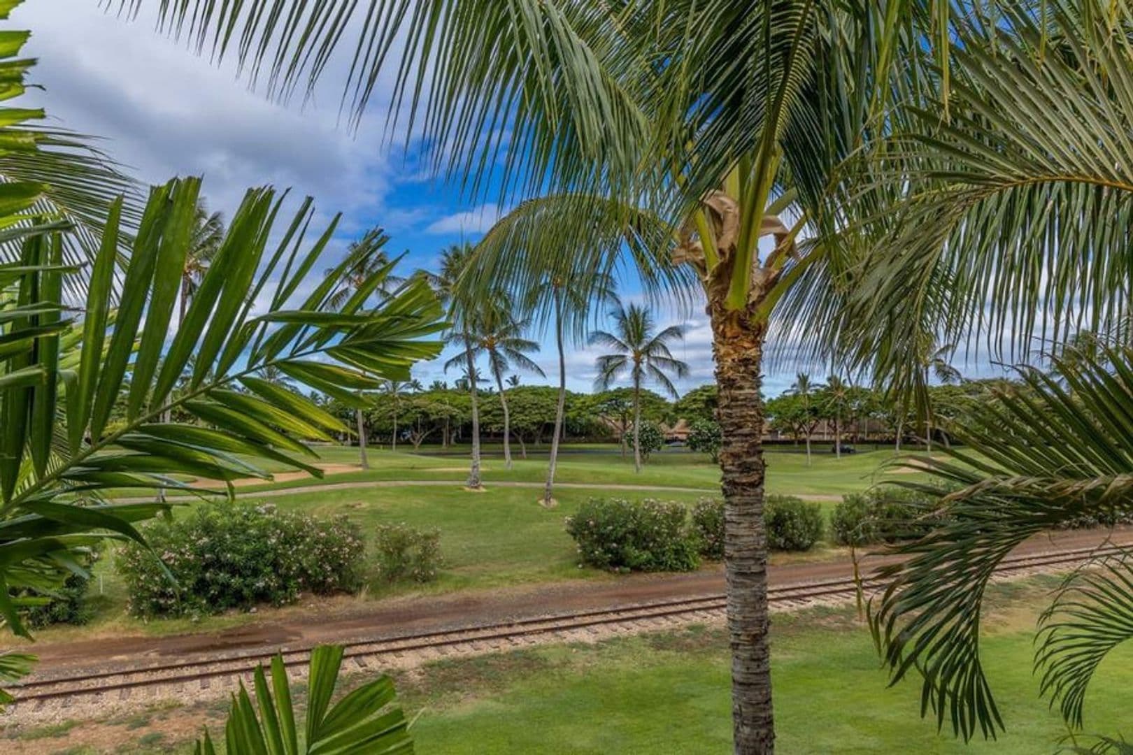 Kapolei House: 92-1086-1 Olani Street