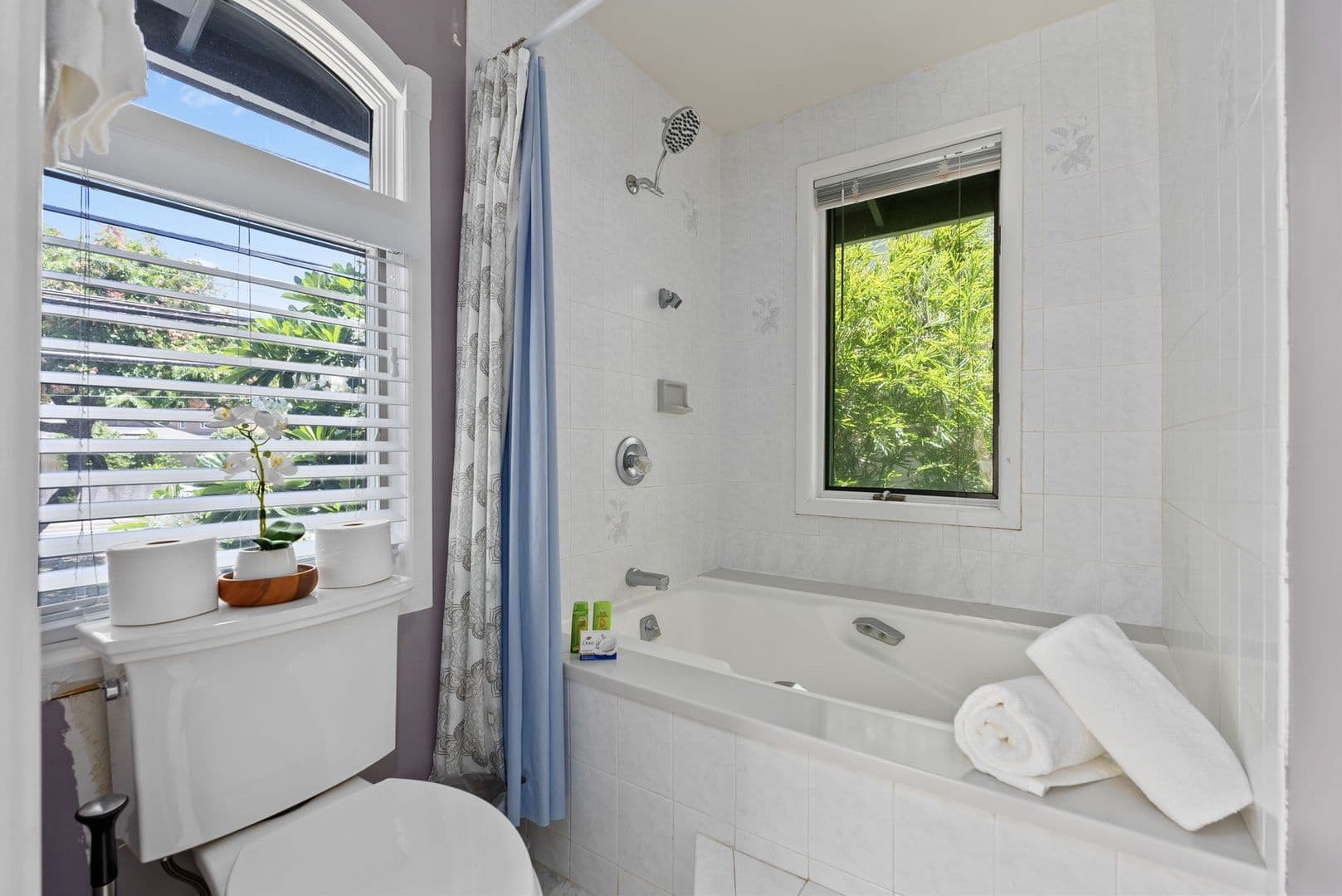 Honolulu House: 5005 Kalanianaole Highway