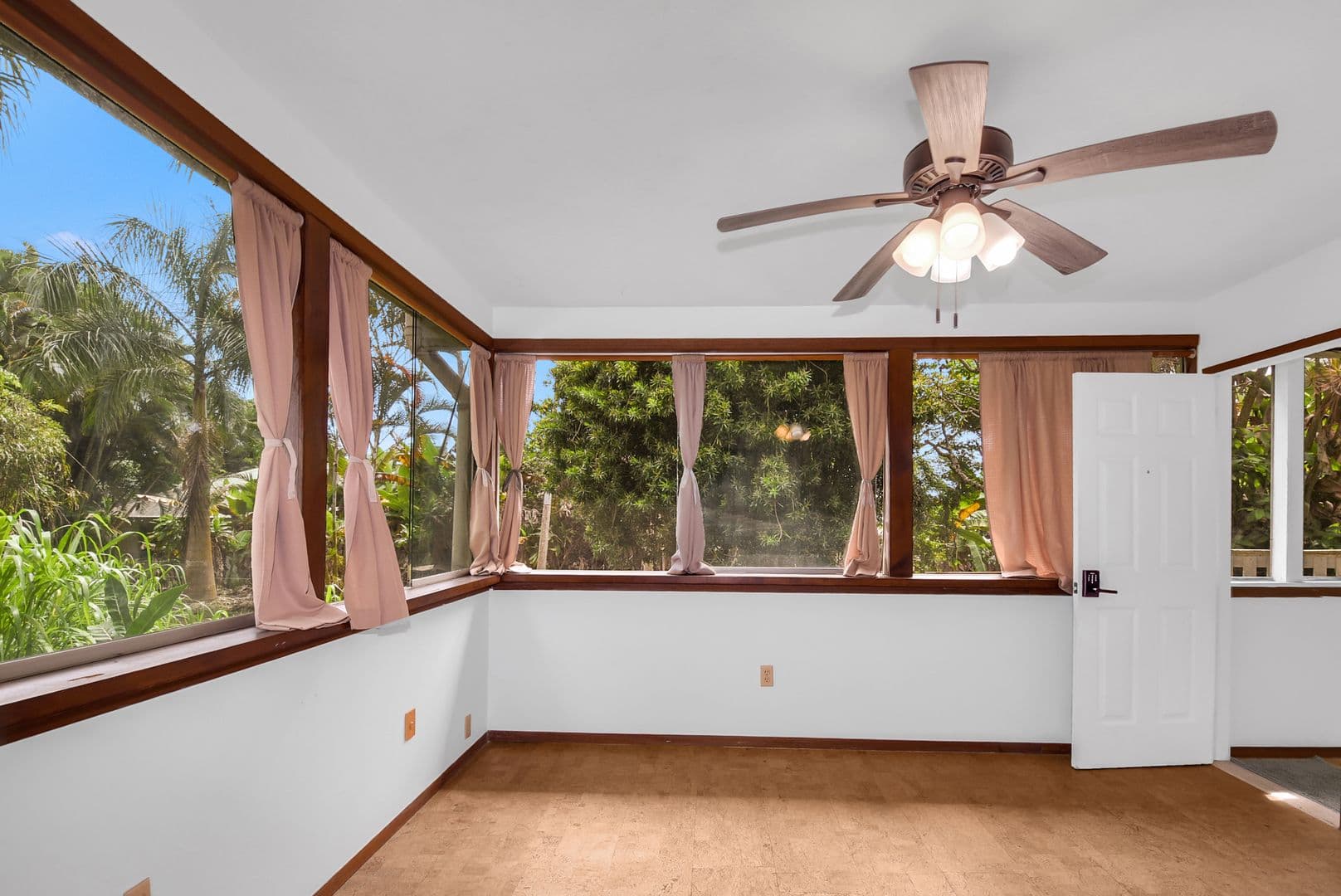 Kealakekua Apartment: 79-973 Kealaola Rd