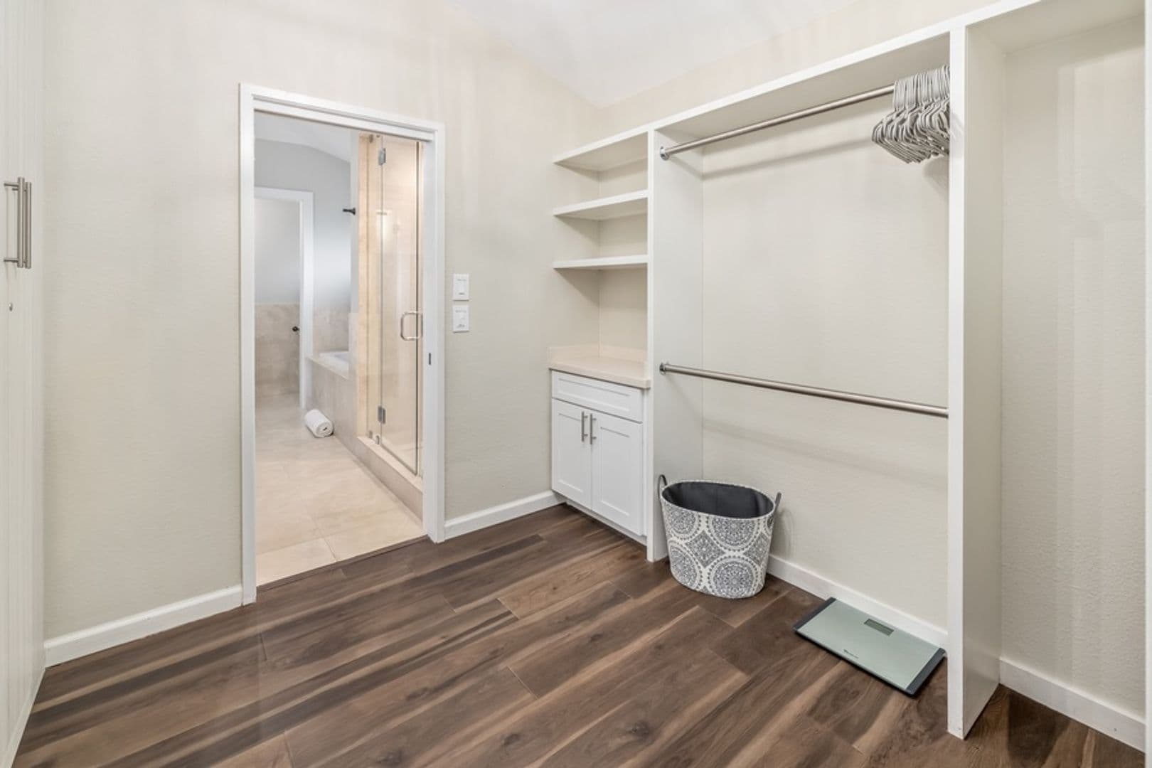 Honolulu House: 201 Portlock Road