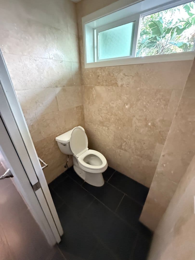 Honolulu Apartment: 1627 Paula Drive