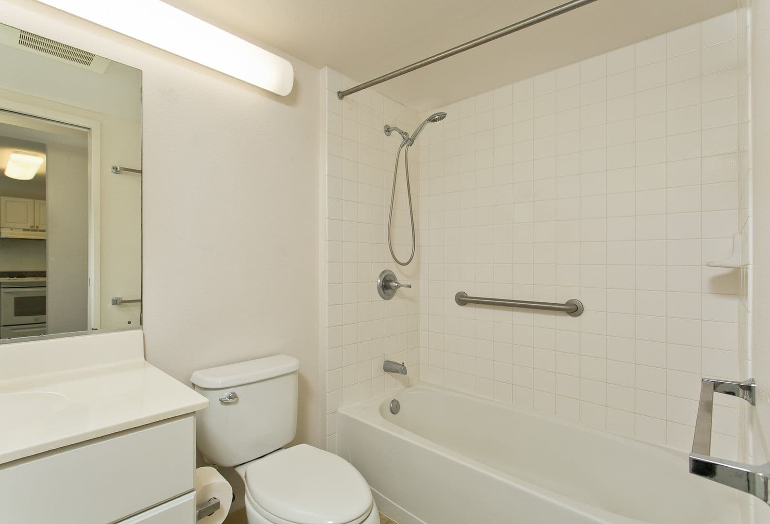 Honolulu Condo: 801 South St #503