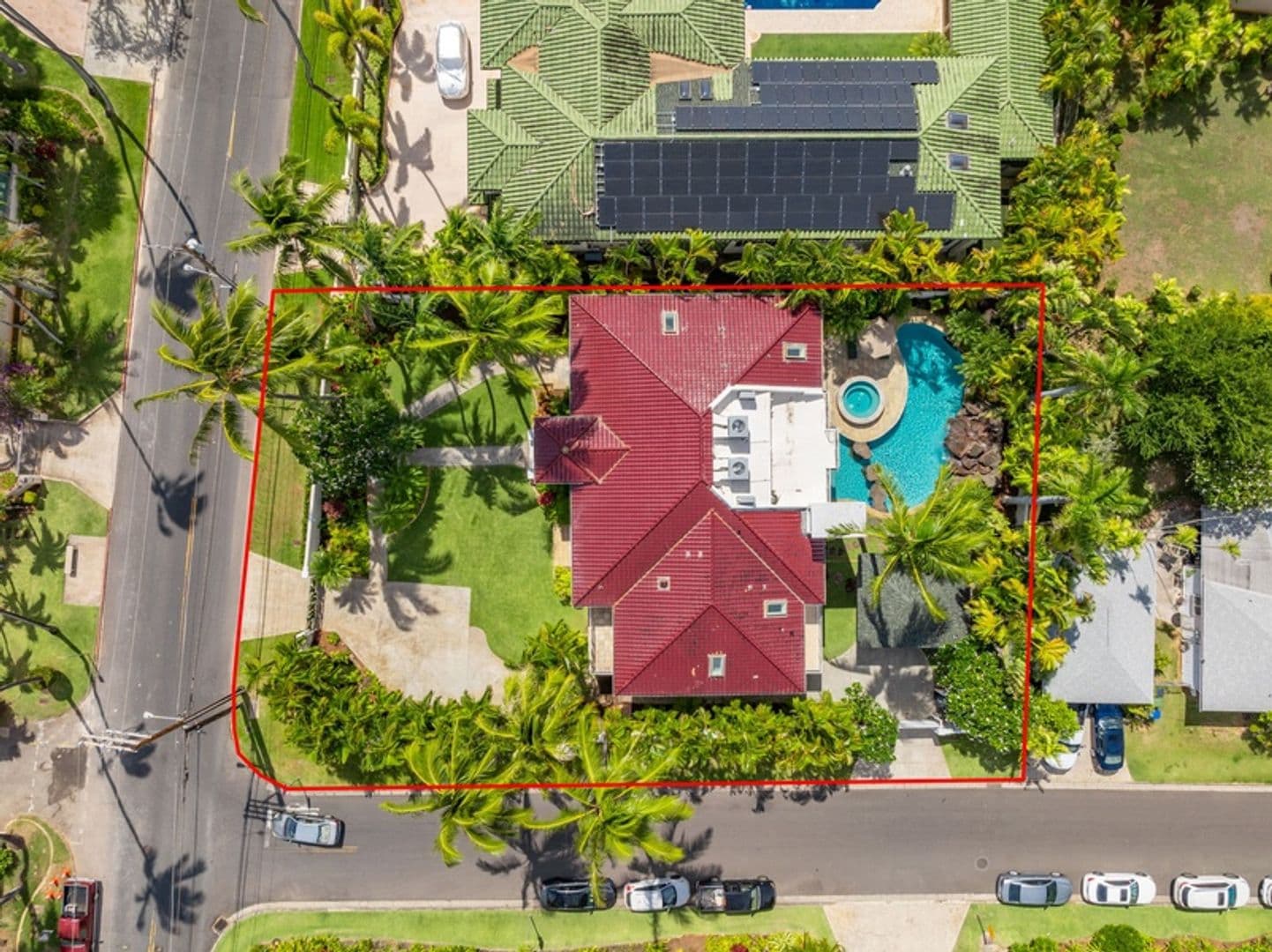 Honolulu House: 4818 Kahala Ave