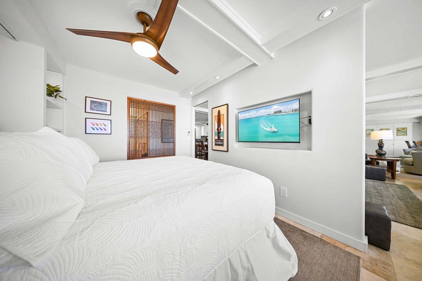 Honolulu House: 2895 Kalakaua Ave
