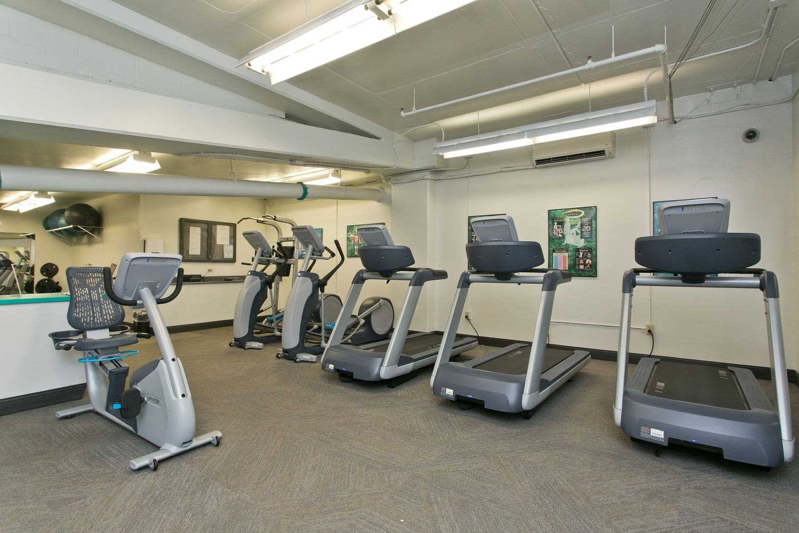 Honolulu Condo: 909 Kapiolani Blvd #2408
