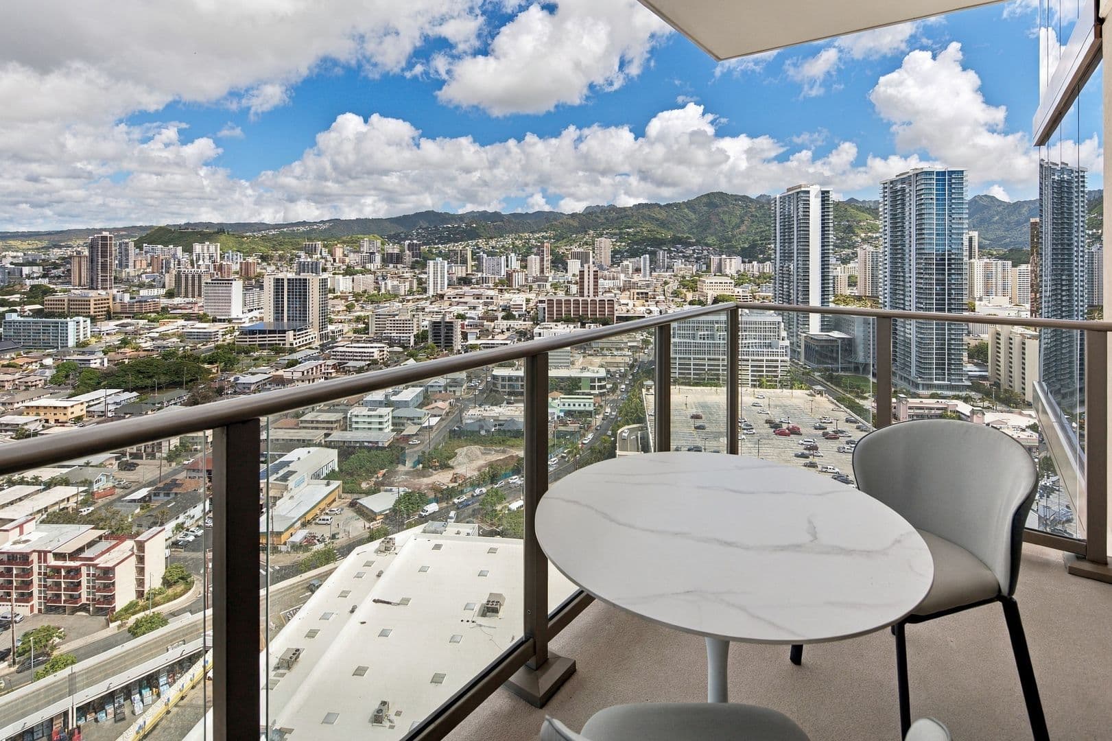 Honolulu Condo: 1388 Kapiolani Blvd #2810