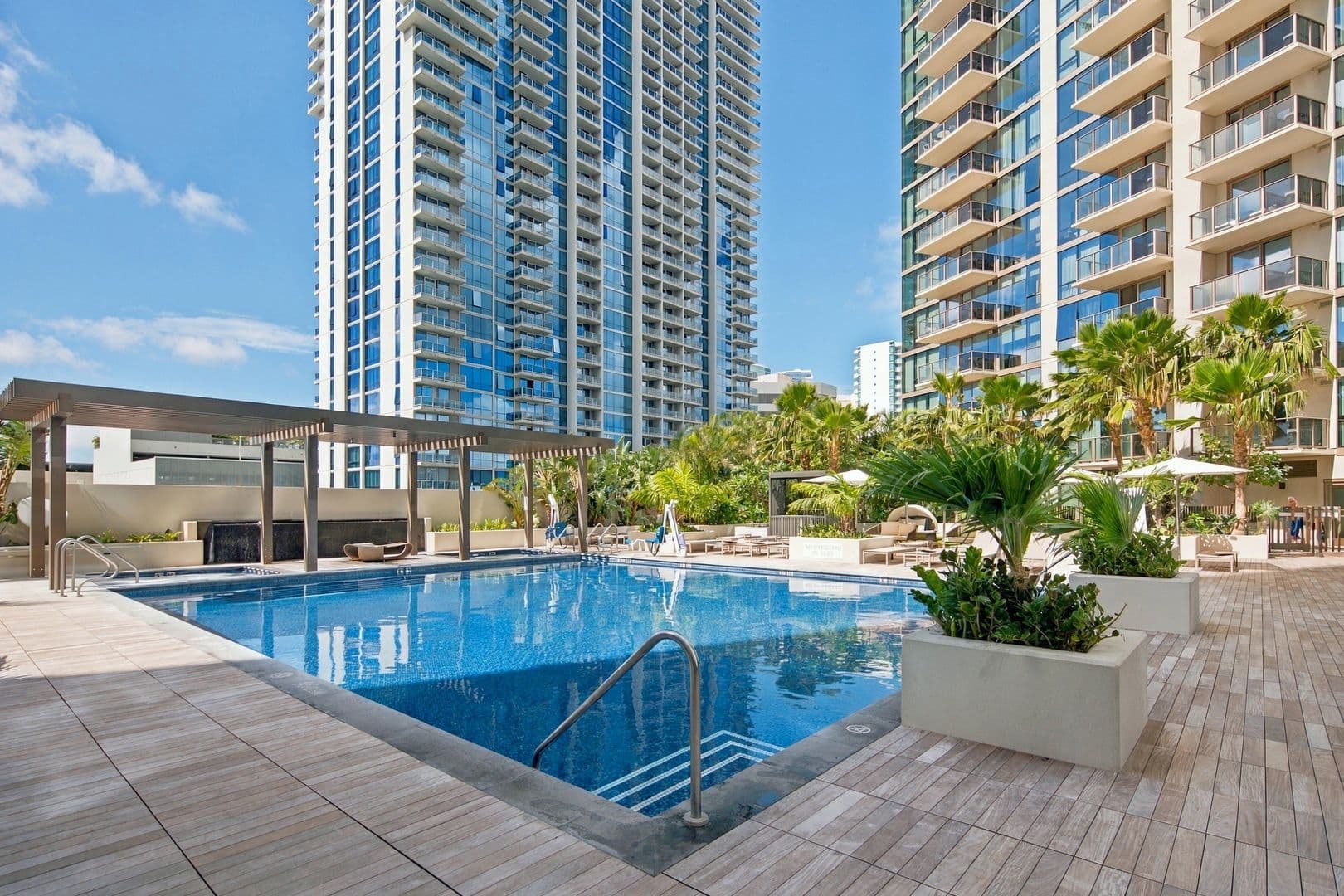 Honolulu Condo: 1388 Kapiolani Blvd #2810