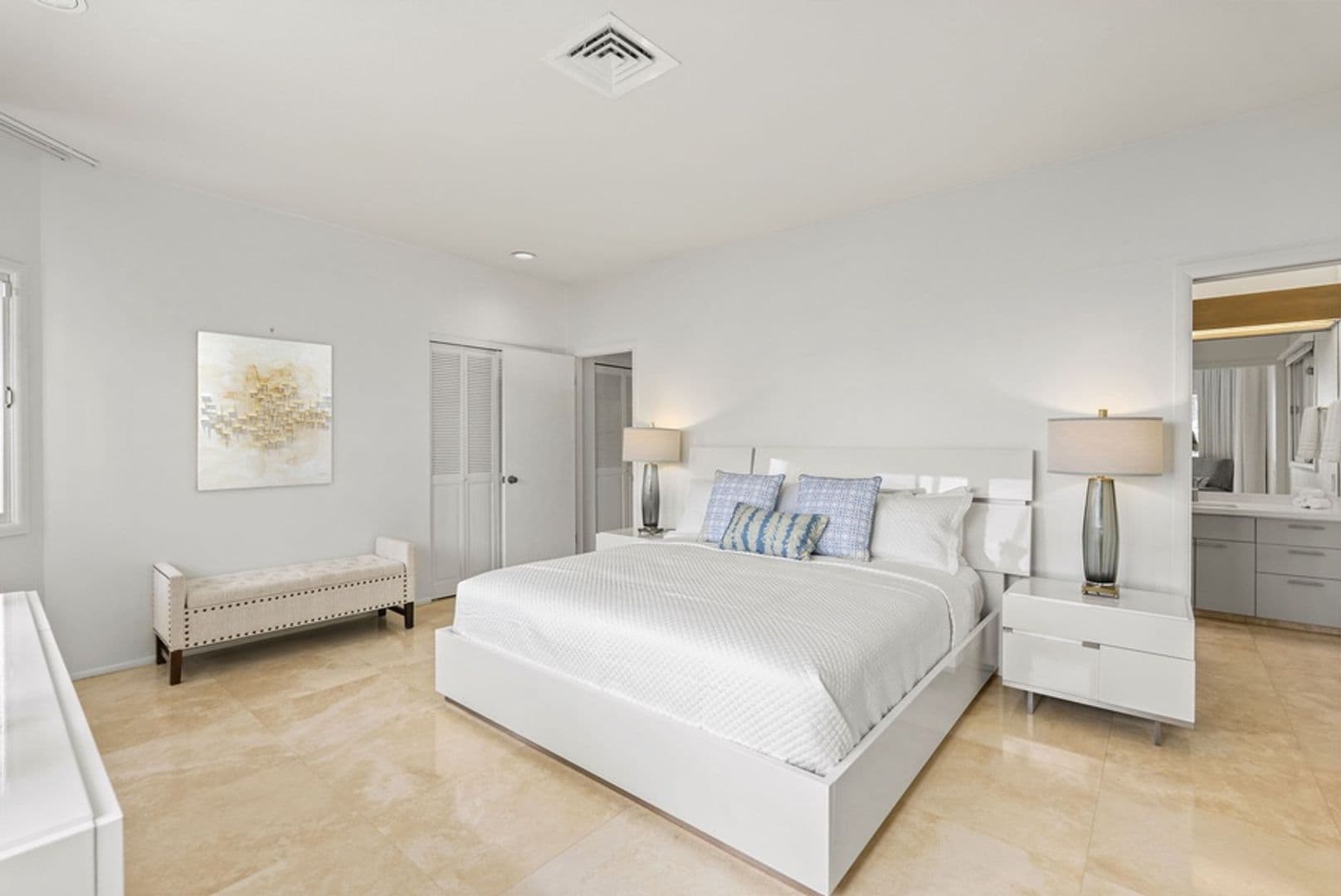 Honolulu House: 5641 Kalanianaole Hwy