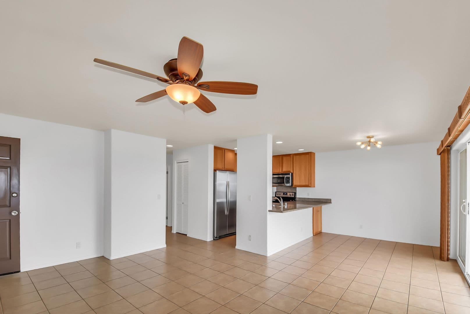Captain Cook Apartment: 81-6229 Hind Rd