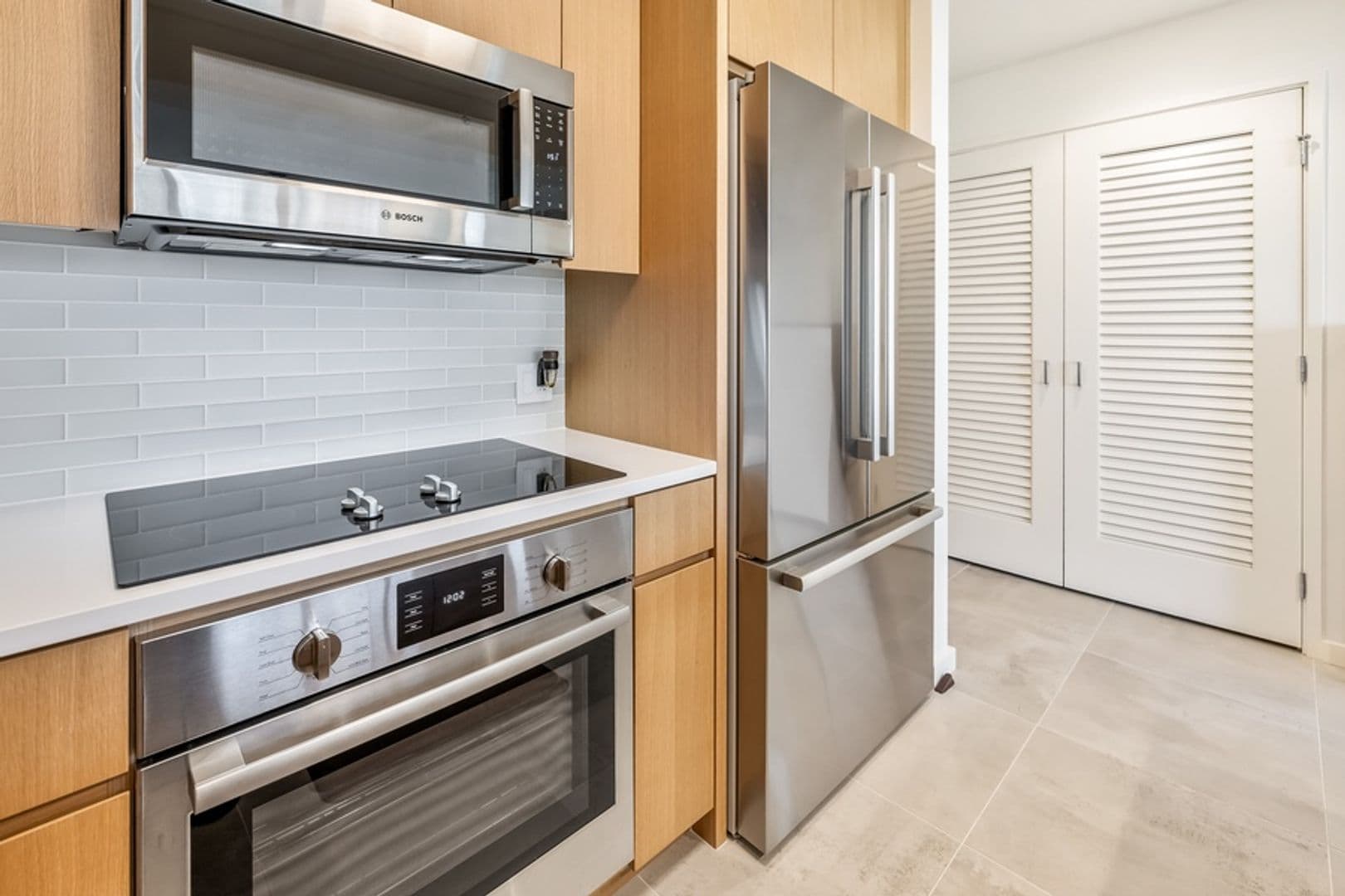 Honolulu Condo: 1388 Kapiolani Boulevard