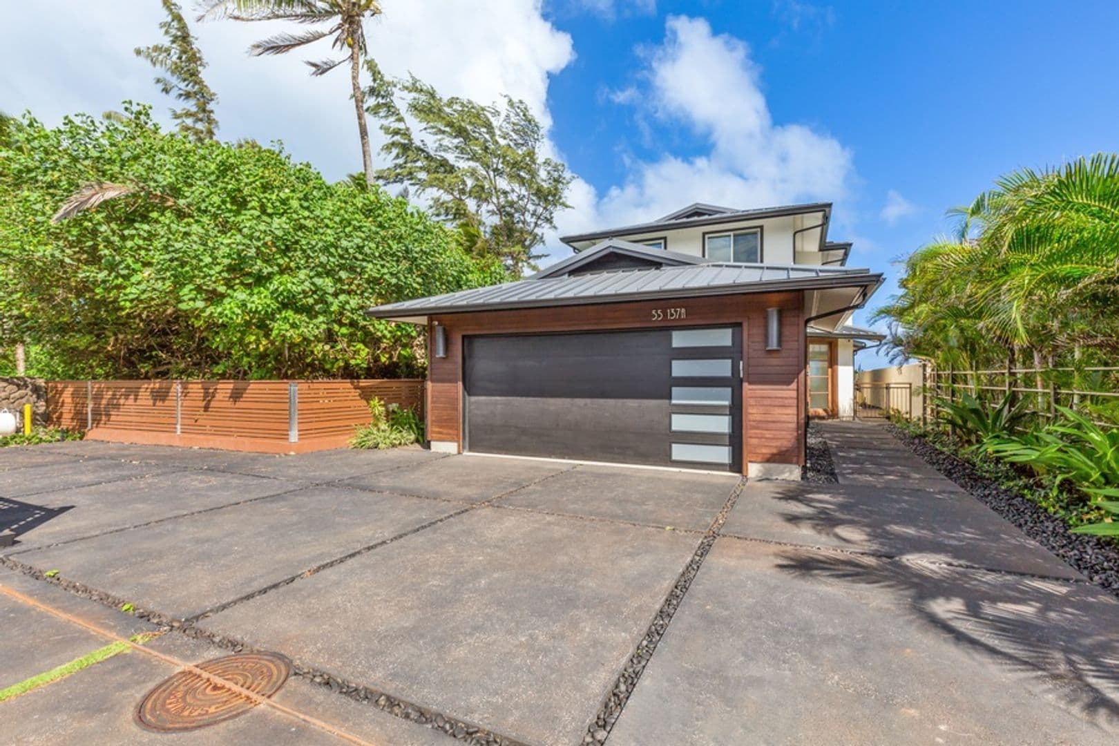 Laie House: 55-137 Kamehameha Highway
