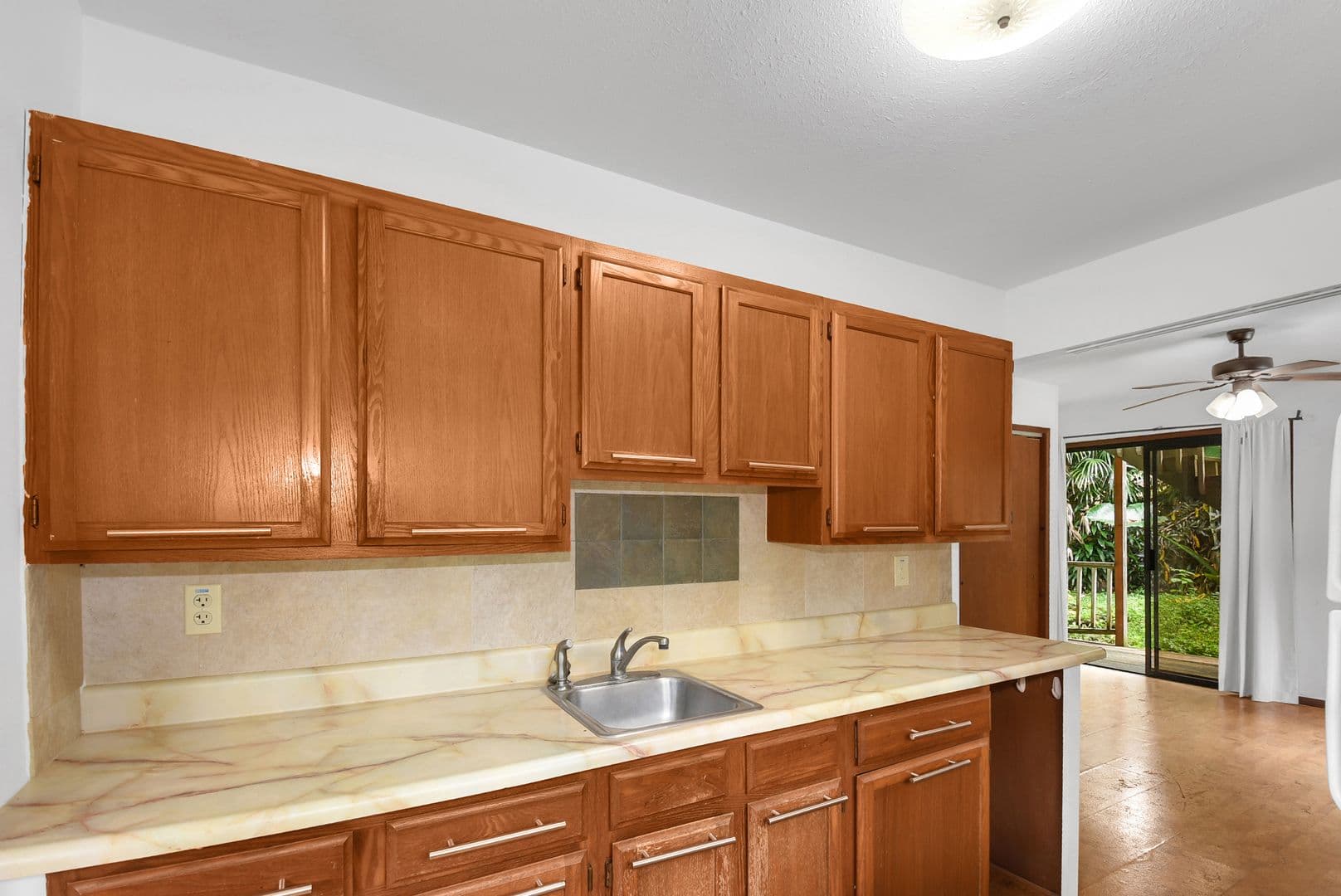 Kealakekua Apartment: 79-973 Kealaola Rd