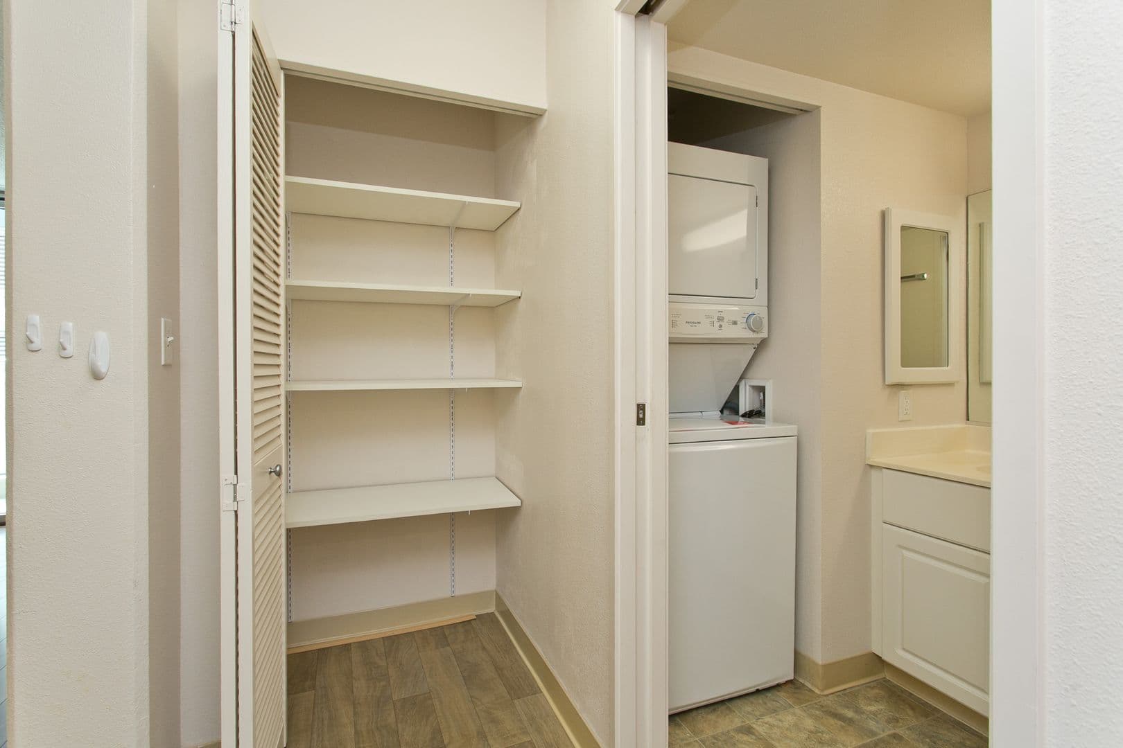 Honolulu Condo: 801 South St #503