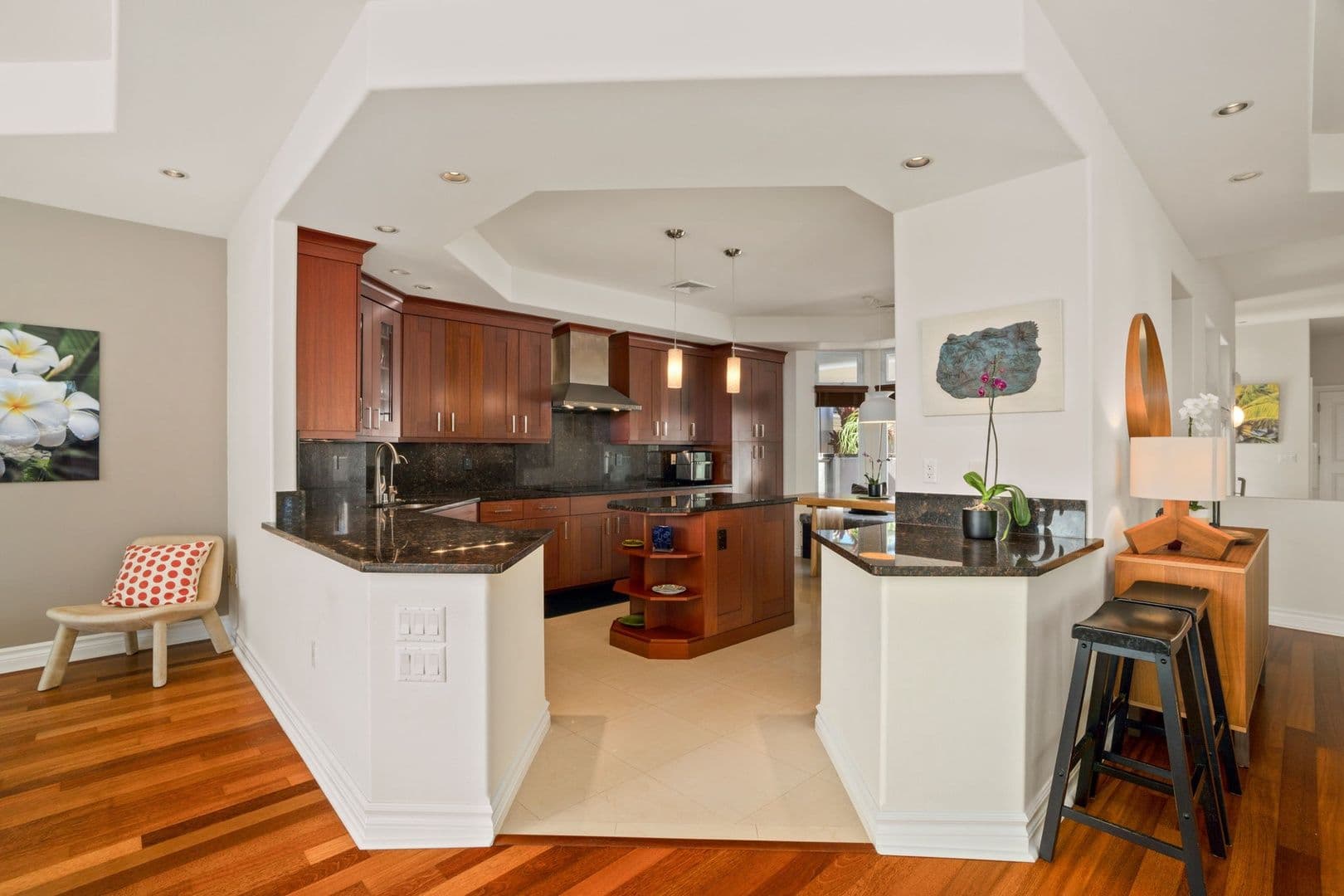 Princeville House: 4100 Queen Emma's Drive