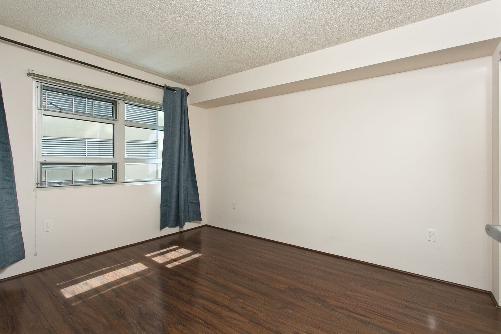 Honolulu Condo: 801 South St #503