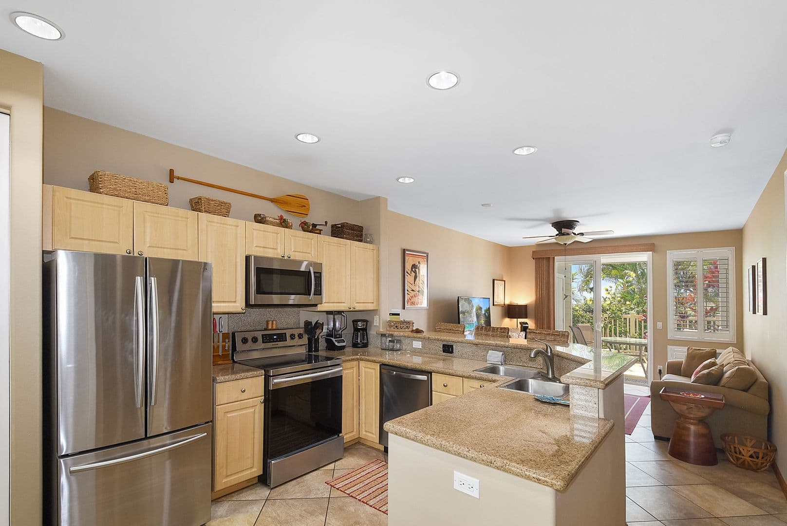 Kailua Kona Condo: 75-6009 Alii Drive, Apt. K-2