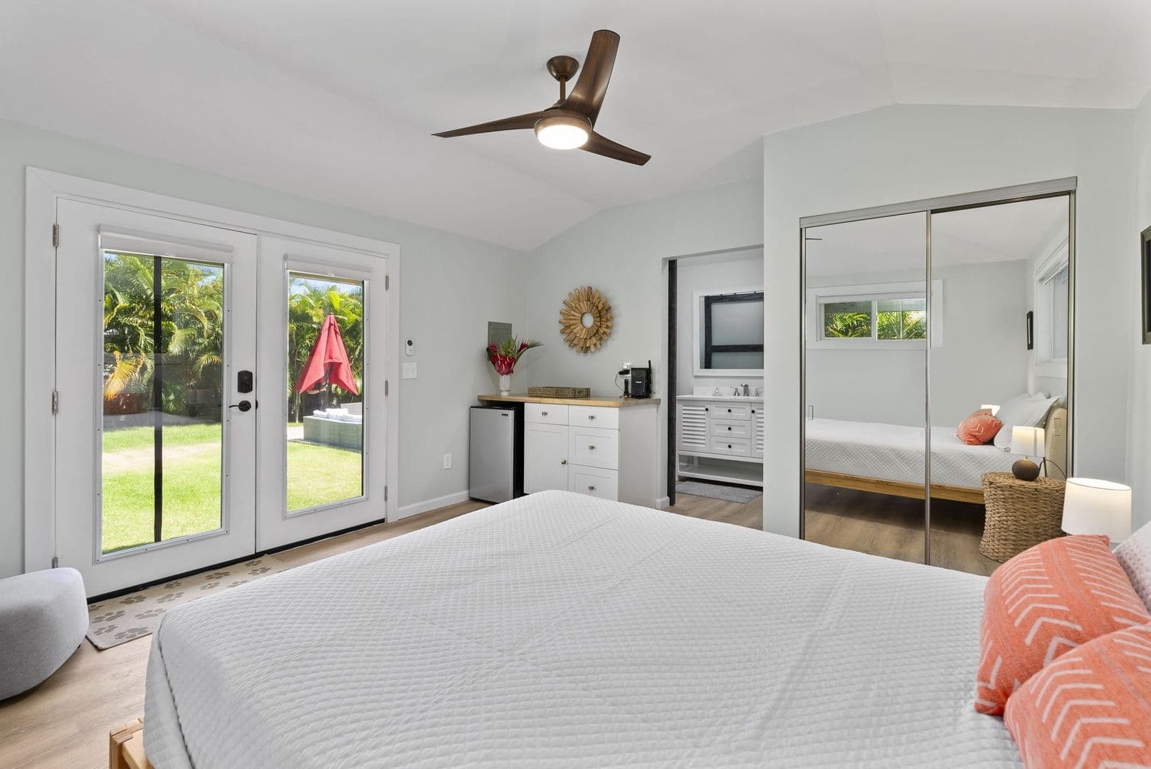 Kailua House: 1445 Mokolea Dr