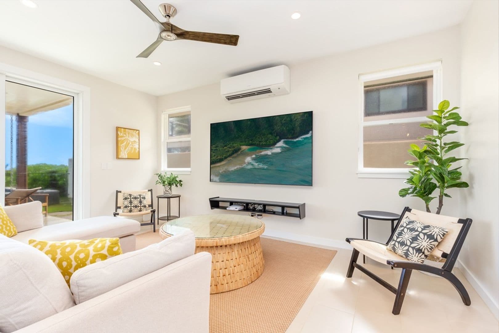 Laie House: 55-137 Kamehameha Highway