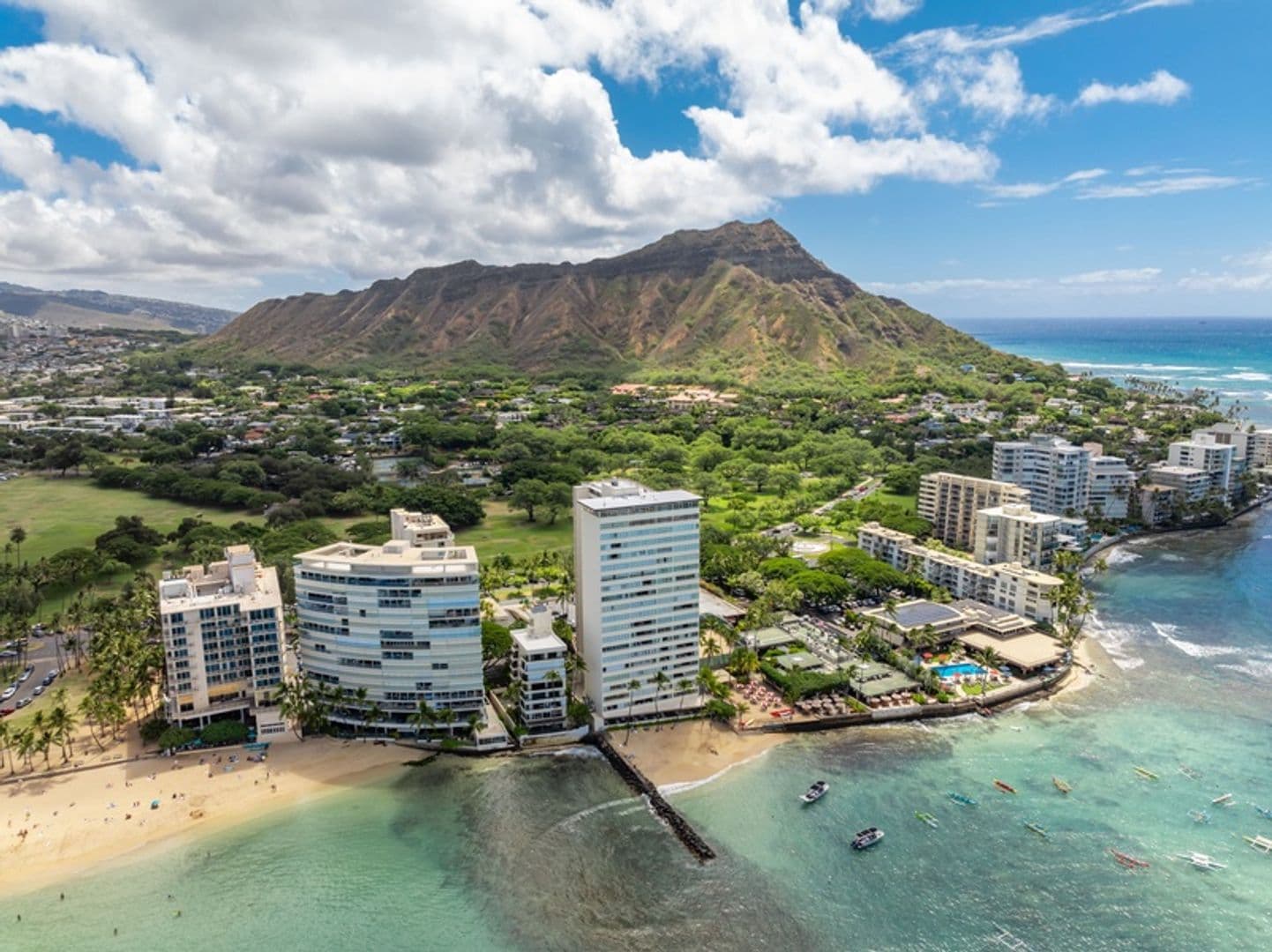Honolulu House: 2895 Kalakaua Avenue