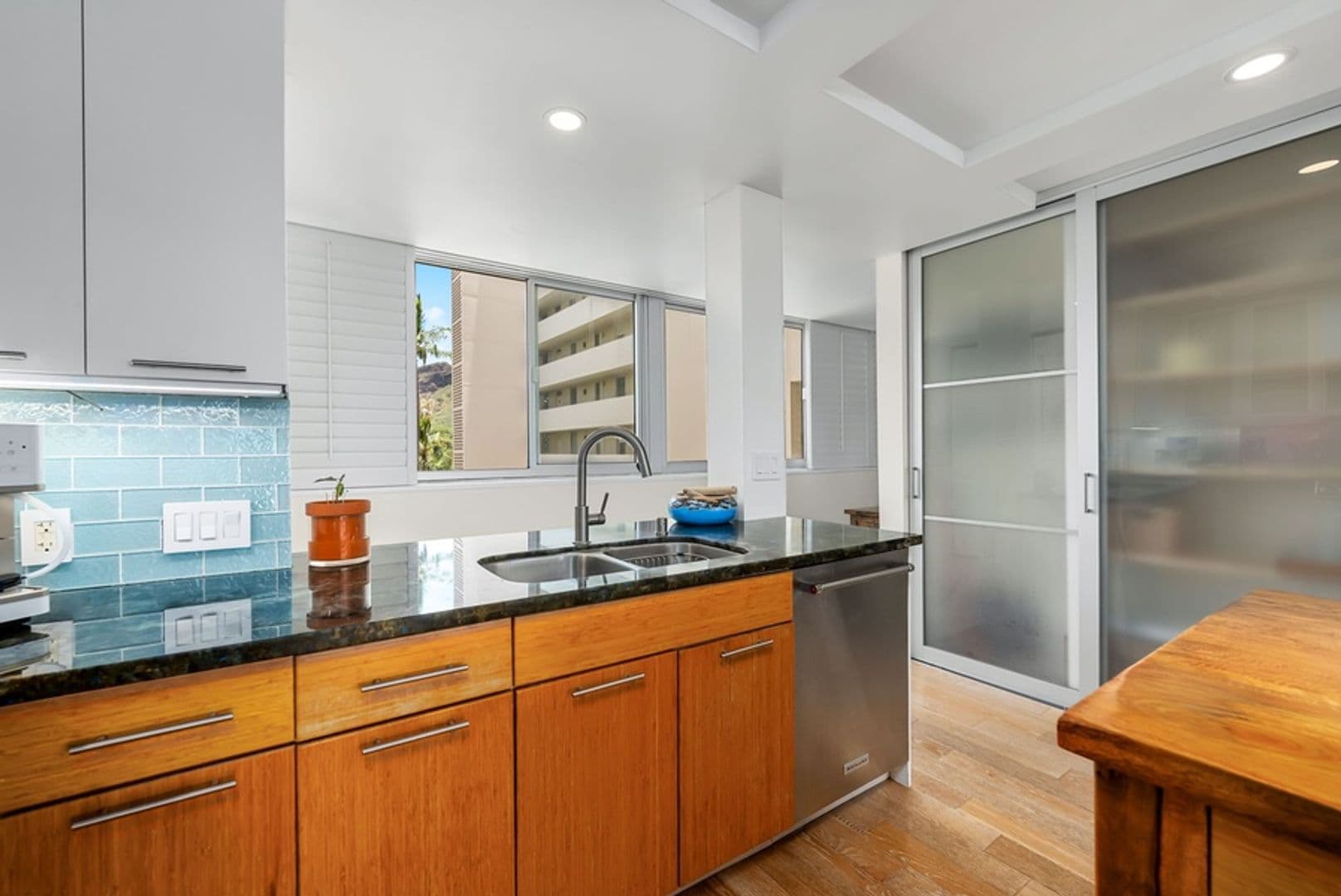 Honolulu House: 2895 Kalakaua Avenue