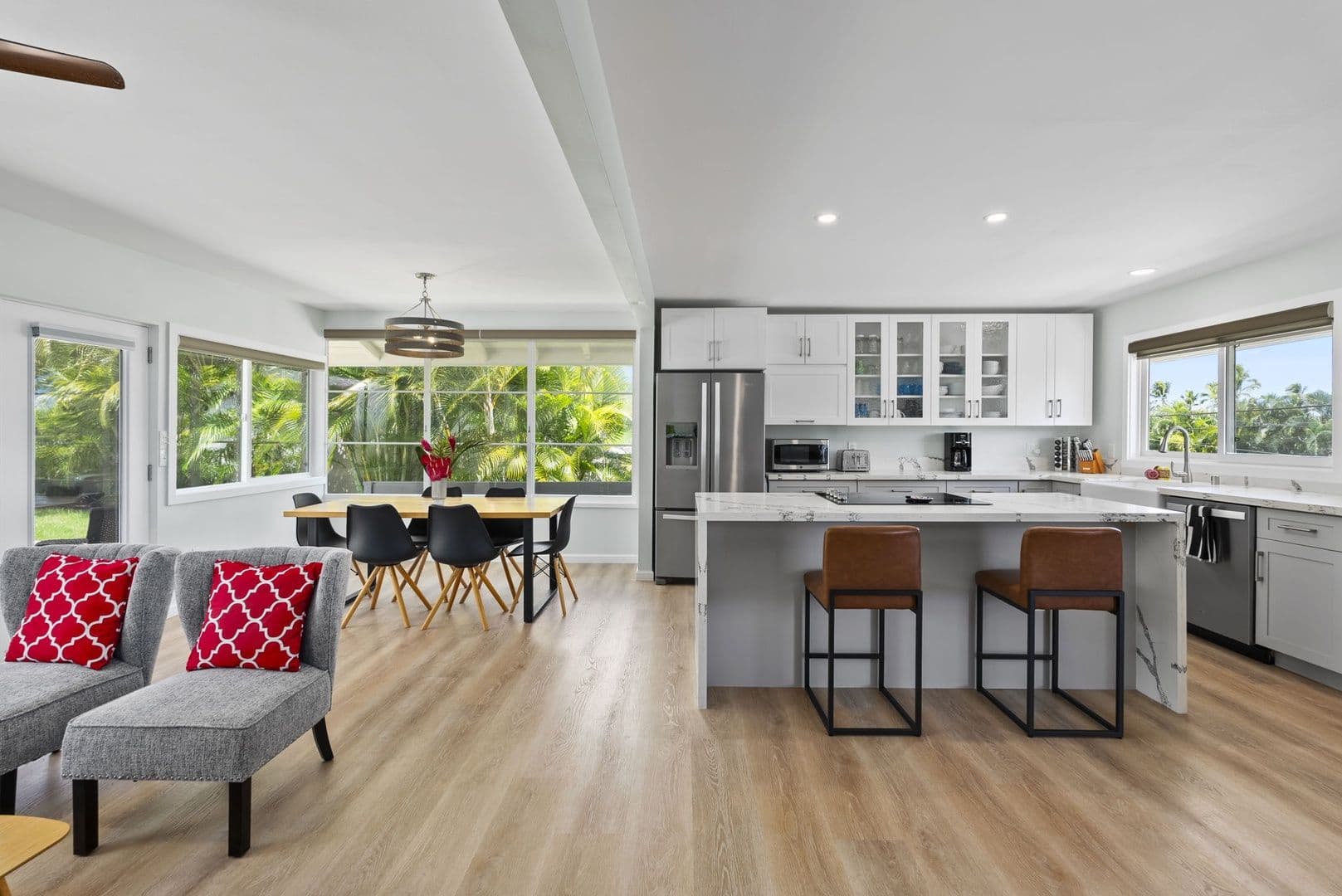 Kailua House: 1445 Mokolea Dr