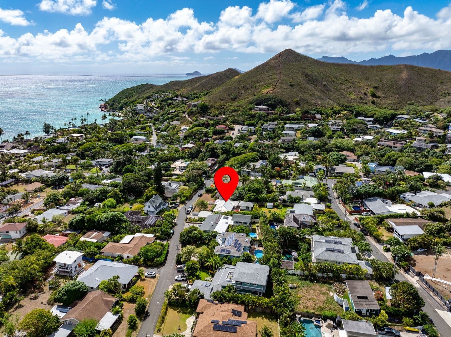 Kailua House: 1445 Mokolea Dr