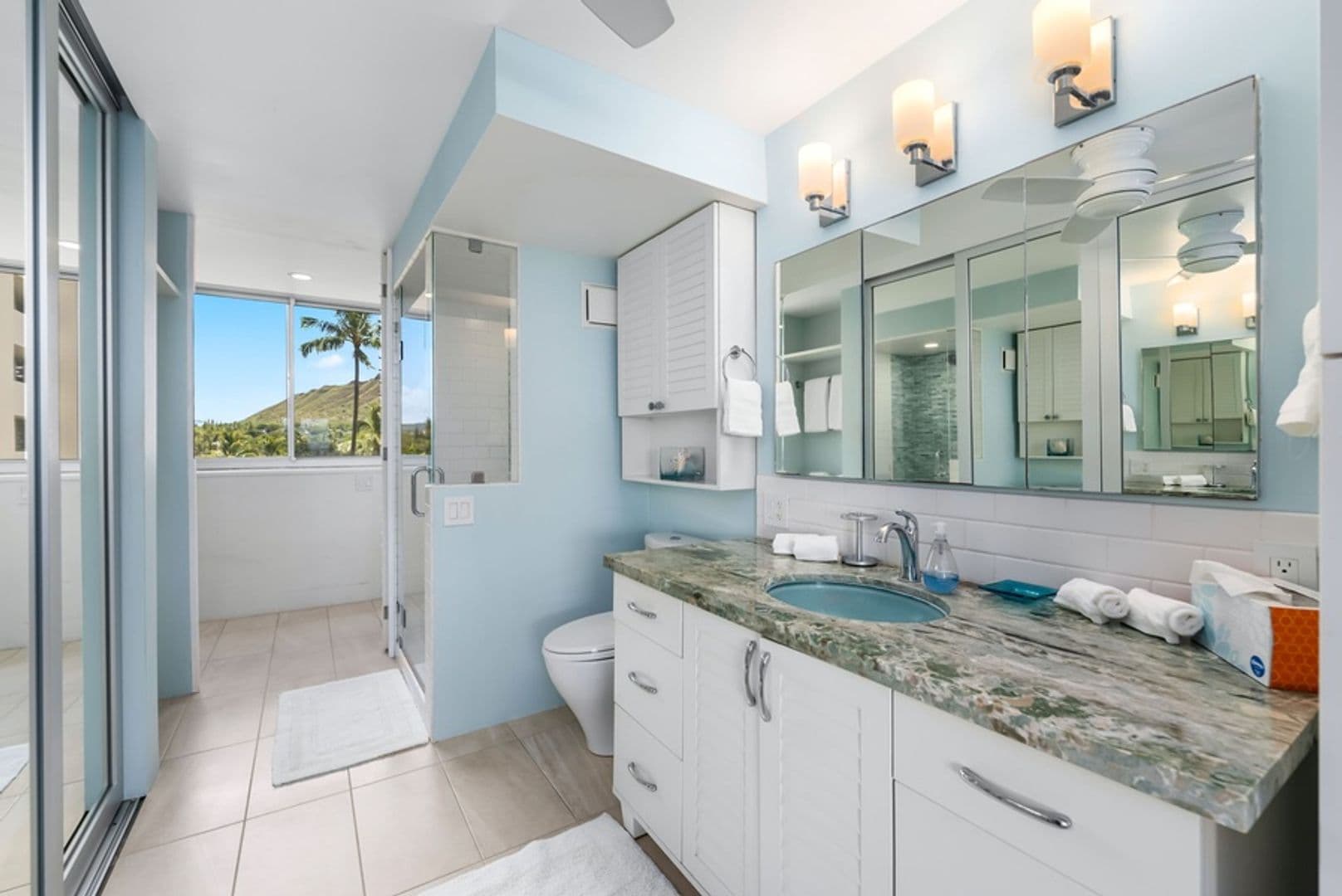 Honolulu House: 2895 Kalakaua Avenue